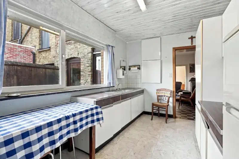 Rijwoning met tuin foto 9