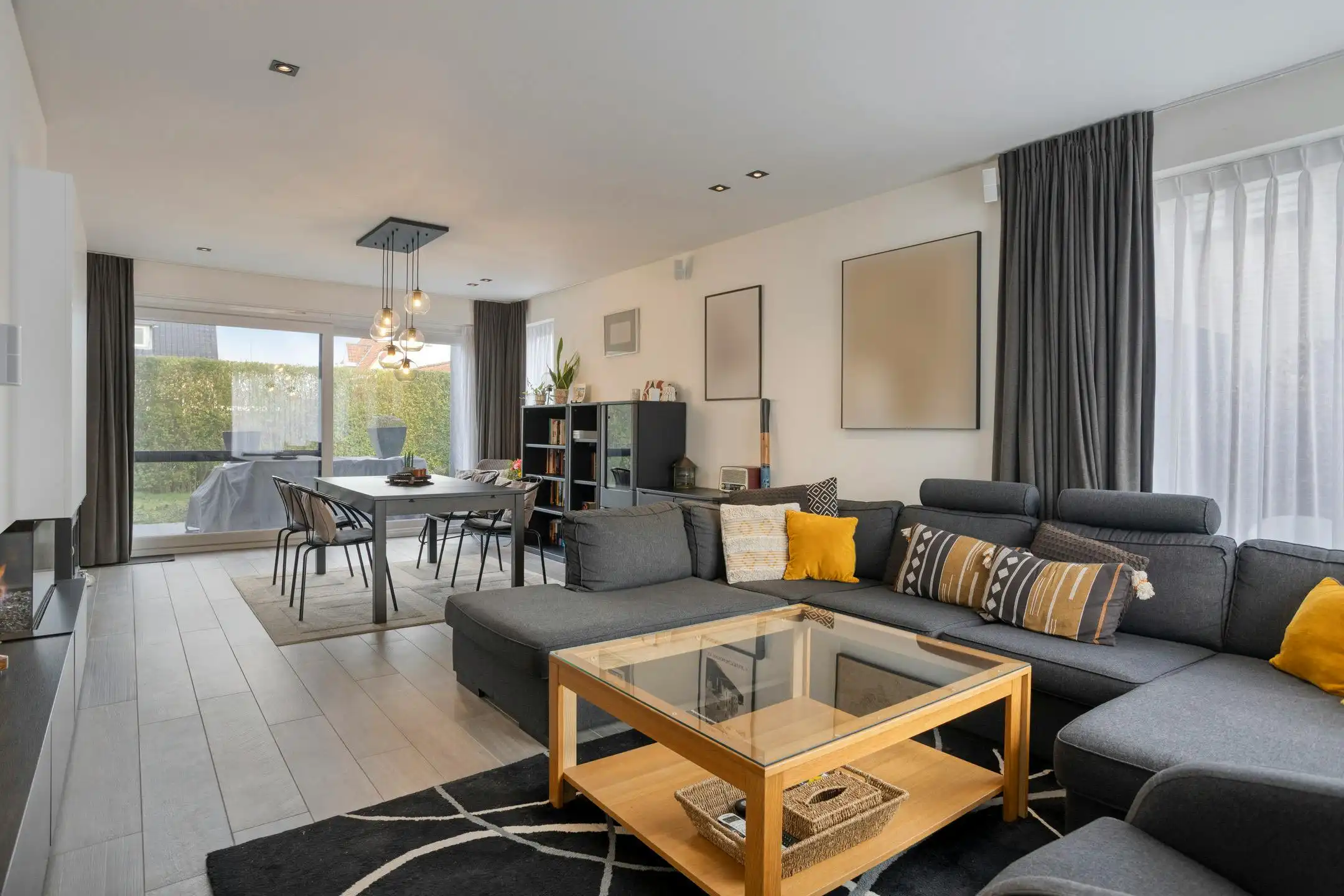 Huis met 4 slaapkamers op een rustige locatie in Oostkamp  foto 3