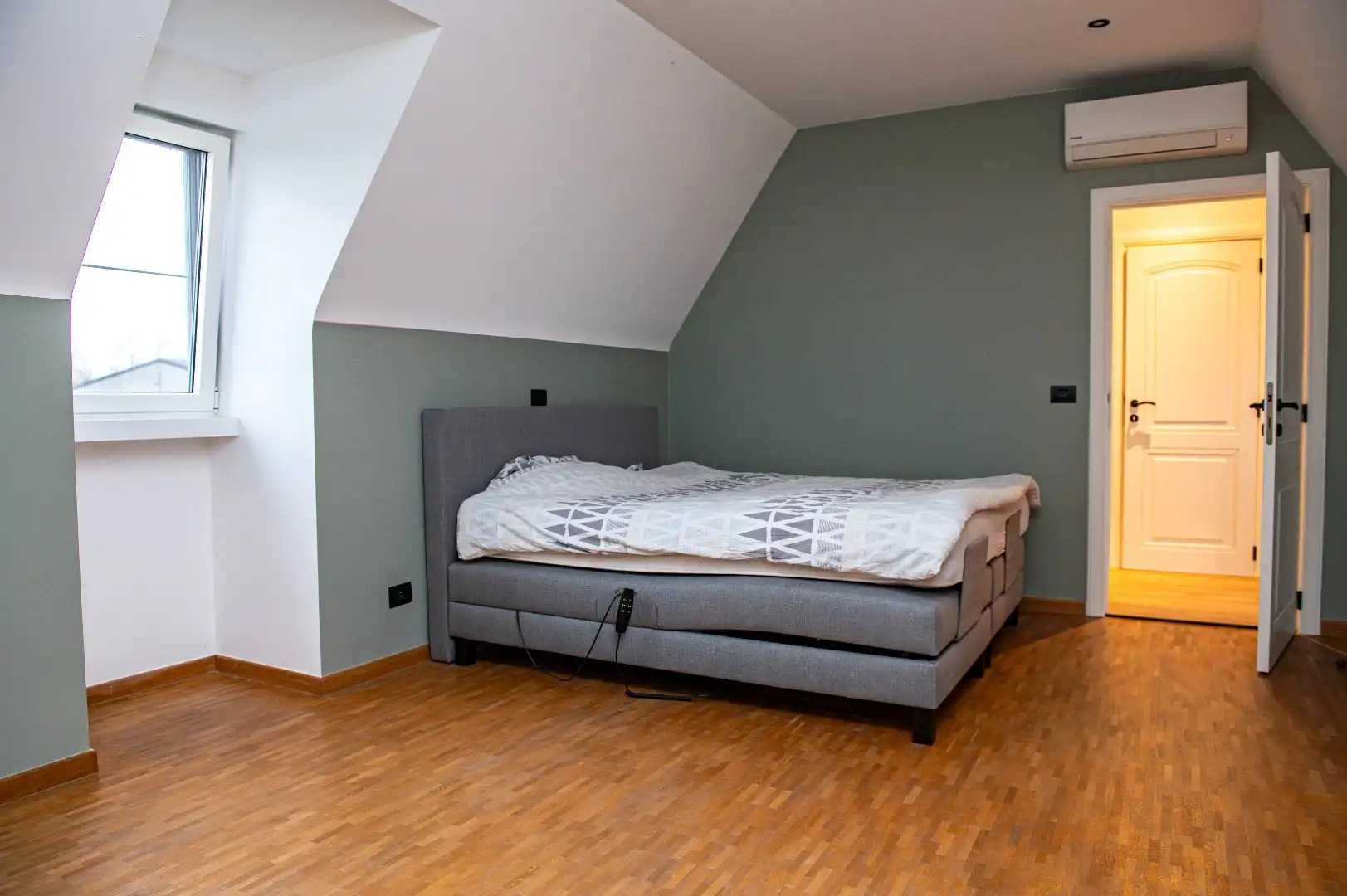 Prachtige landelijke villa met zwemvijver en paardenfaciliteiten 13.459m² foto 23