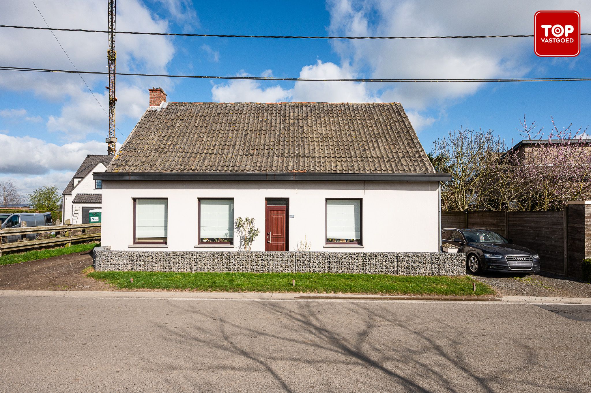 instapklare woning met zicht op uitgestrekte velden foto 27