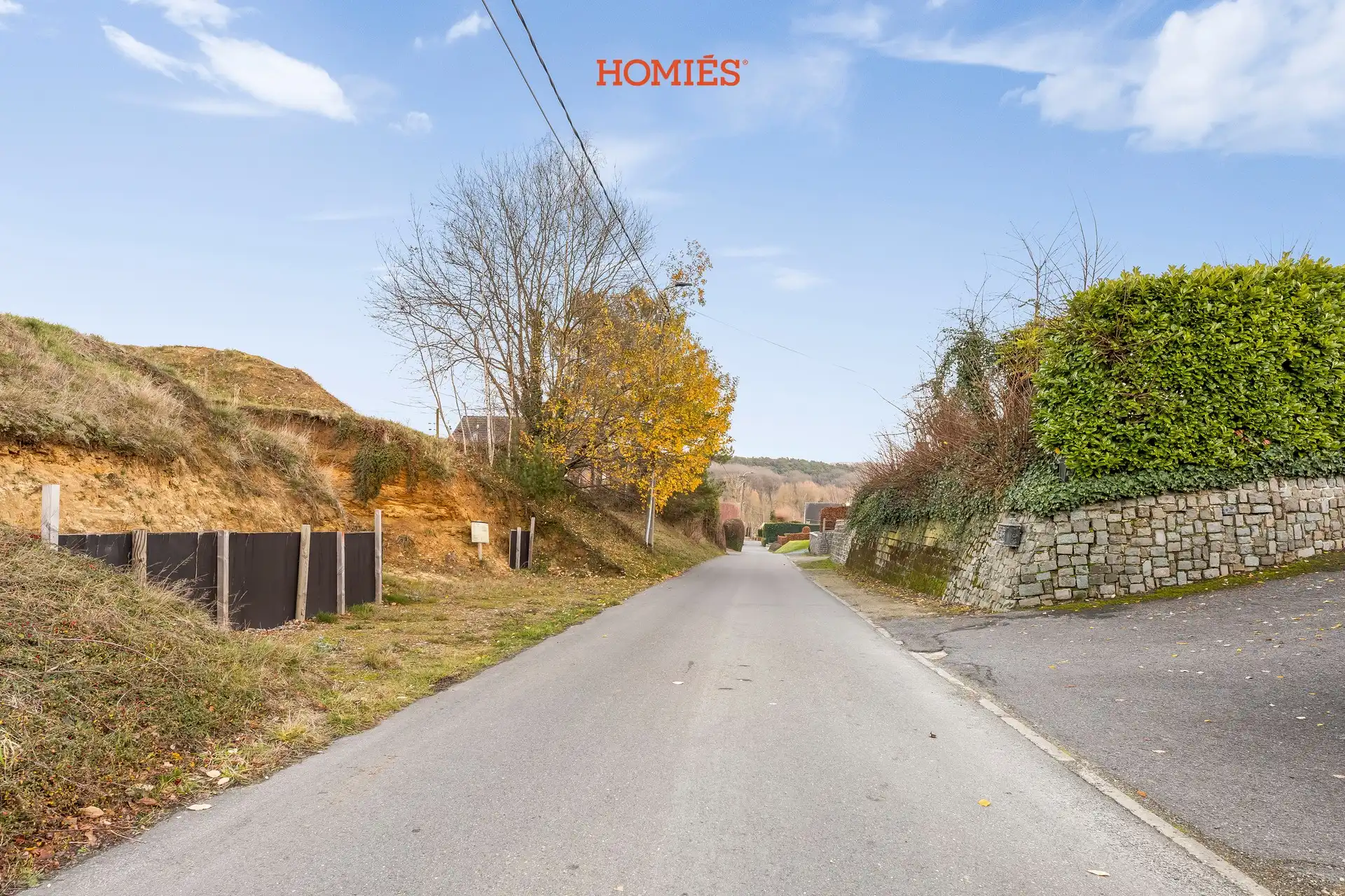 Ruime bouwgrond in groene omgeving foto 9