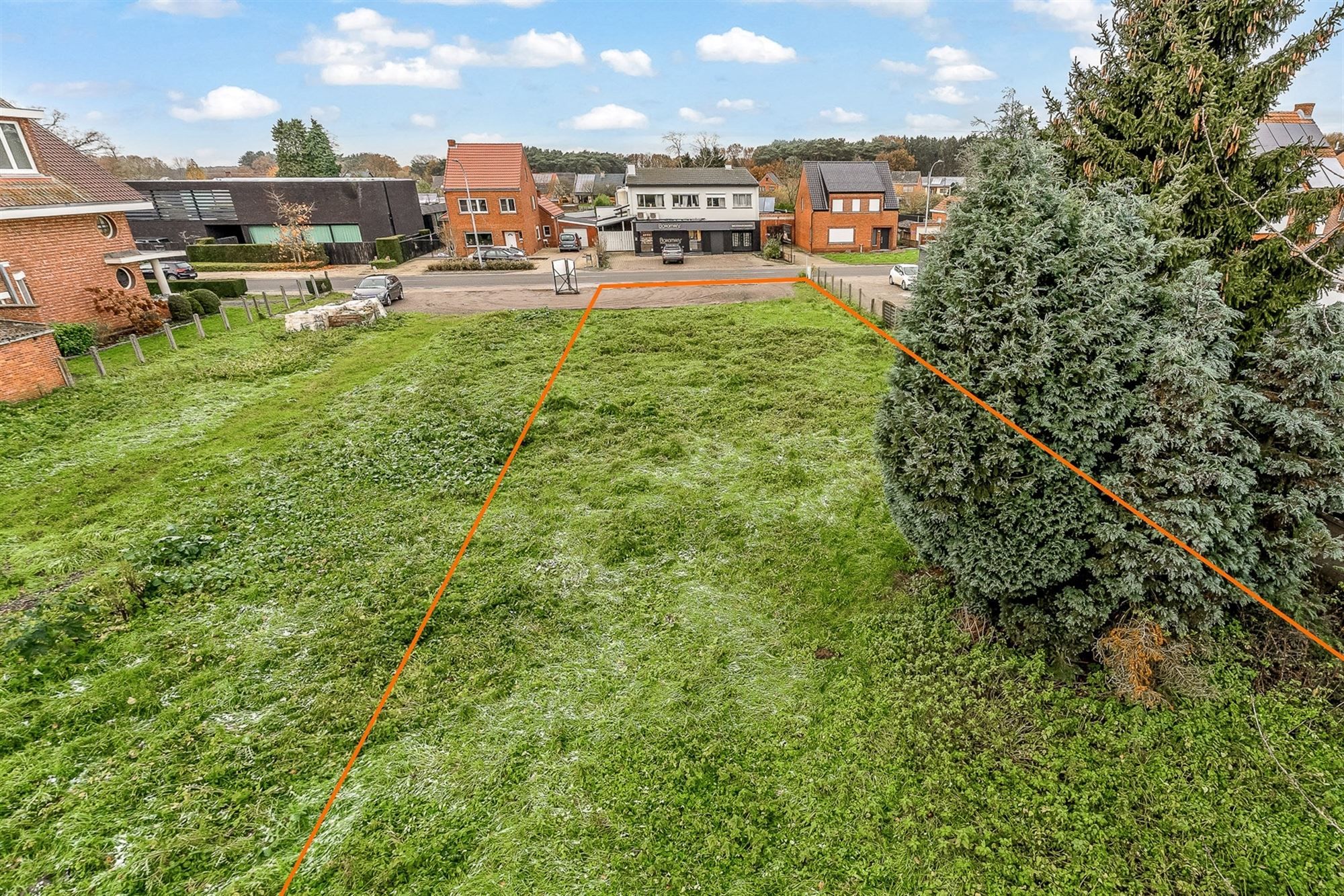 GOED GELEGEN BOUWGROND VAN 749M2 VOOR OPEN BEBOUWING foto 3