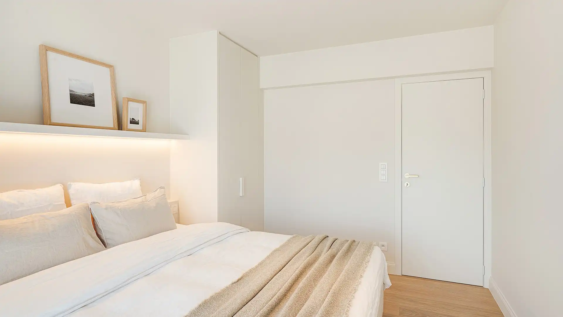 Luxueus afgewerkt appartement ideaal gelegen tussen Lichttoren- en Driehoeksplein foto 14