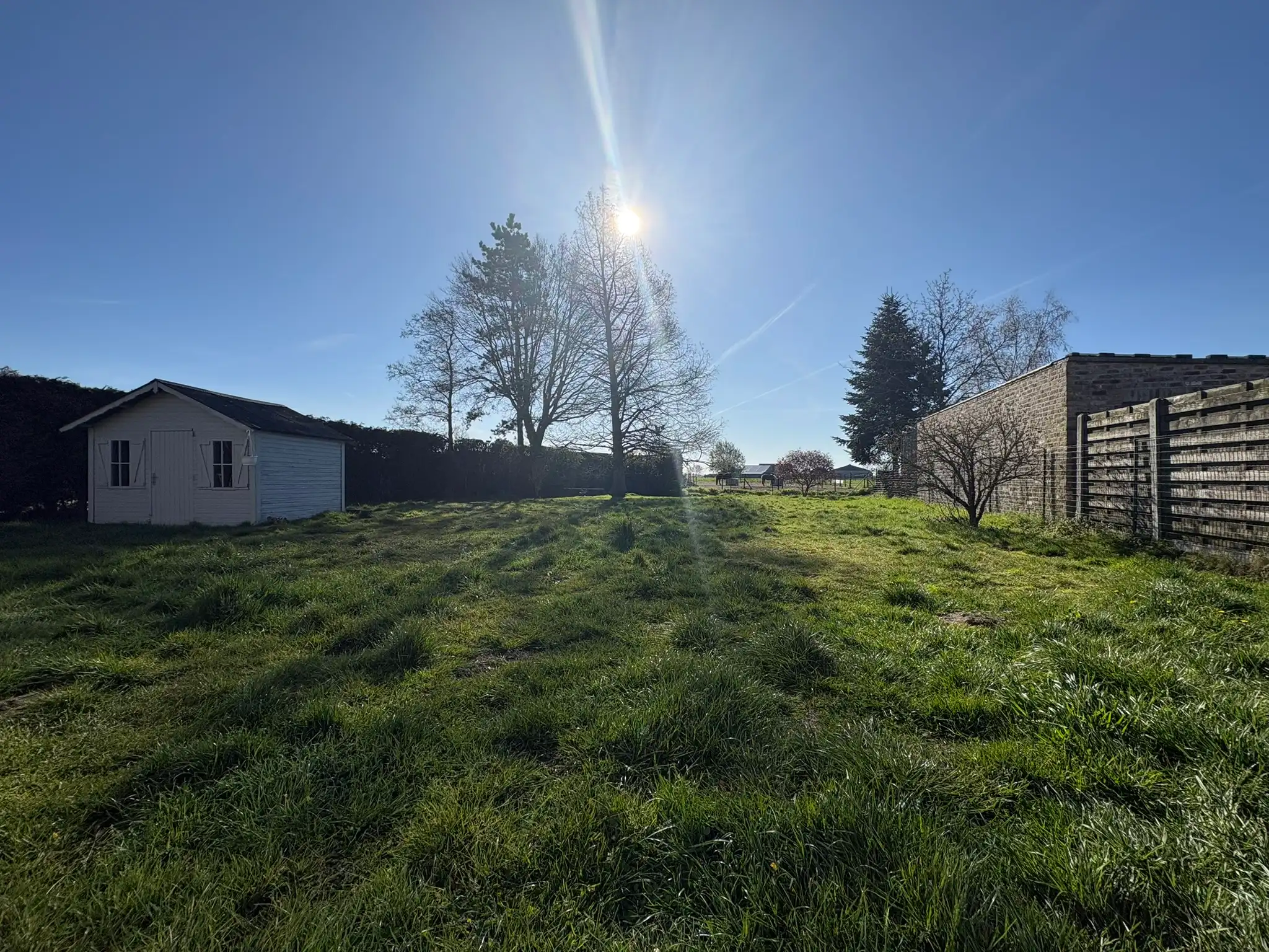 Ruime vrijstaande woning met garage foto 9