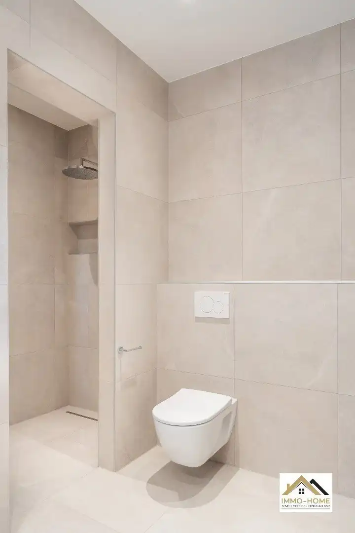 Ruim instapklaar appartement met twee slaapkamers foto 7