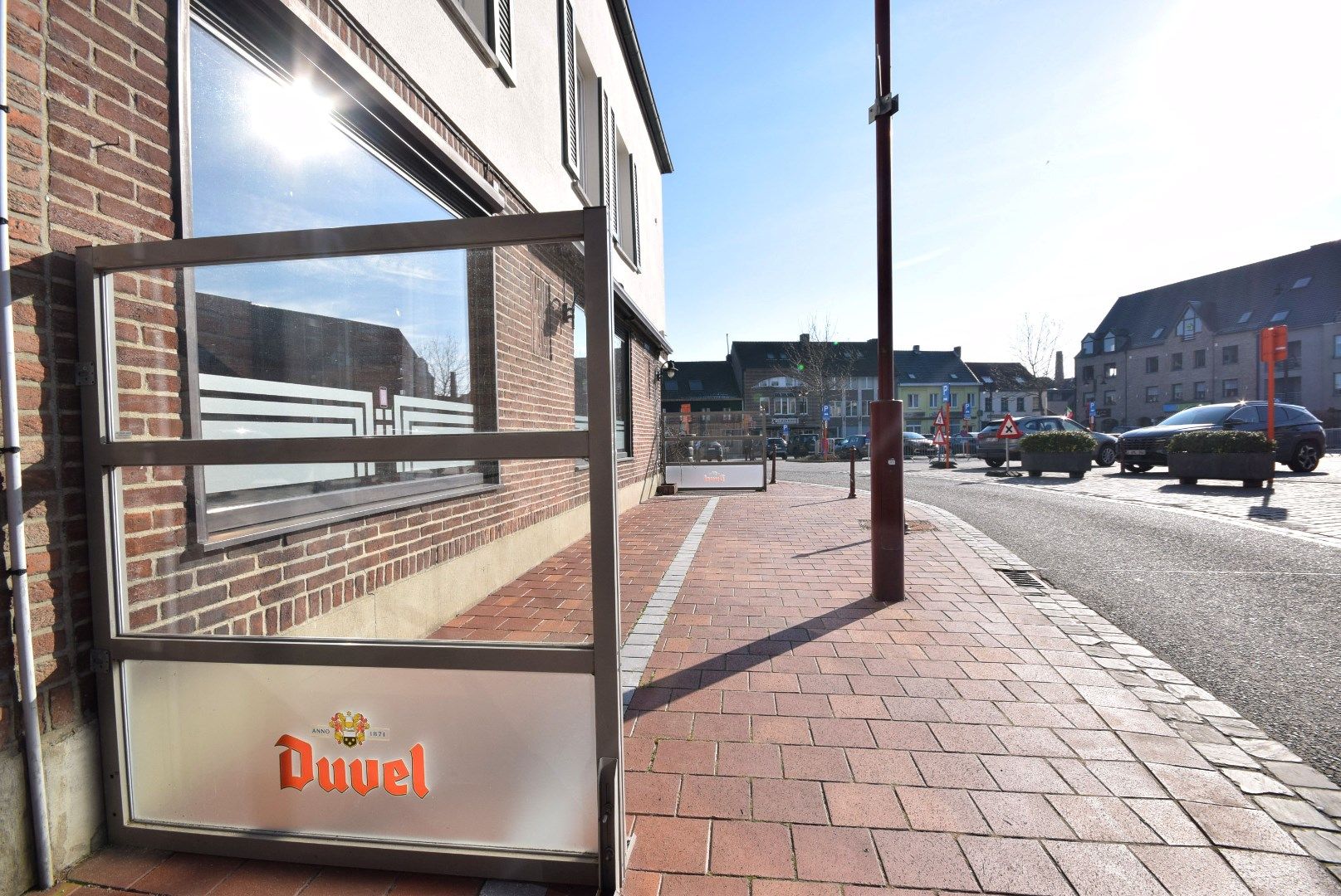 Horecazaak met woonst op een toplocatie in bruisend Lichtervelde  foto 2
