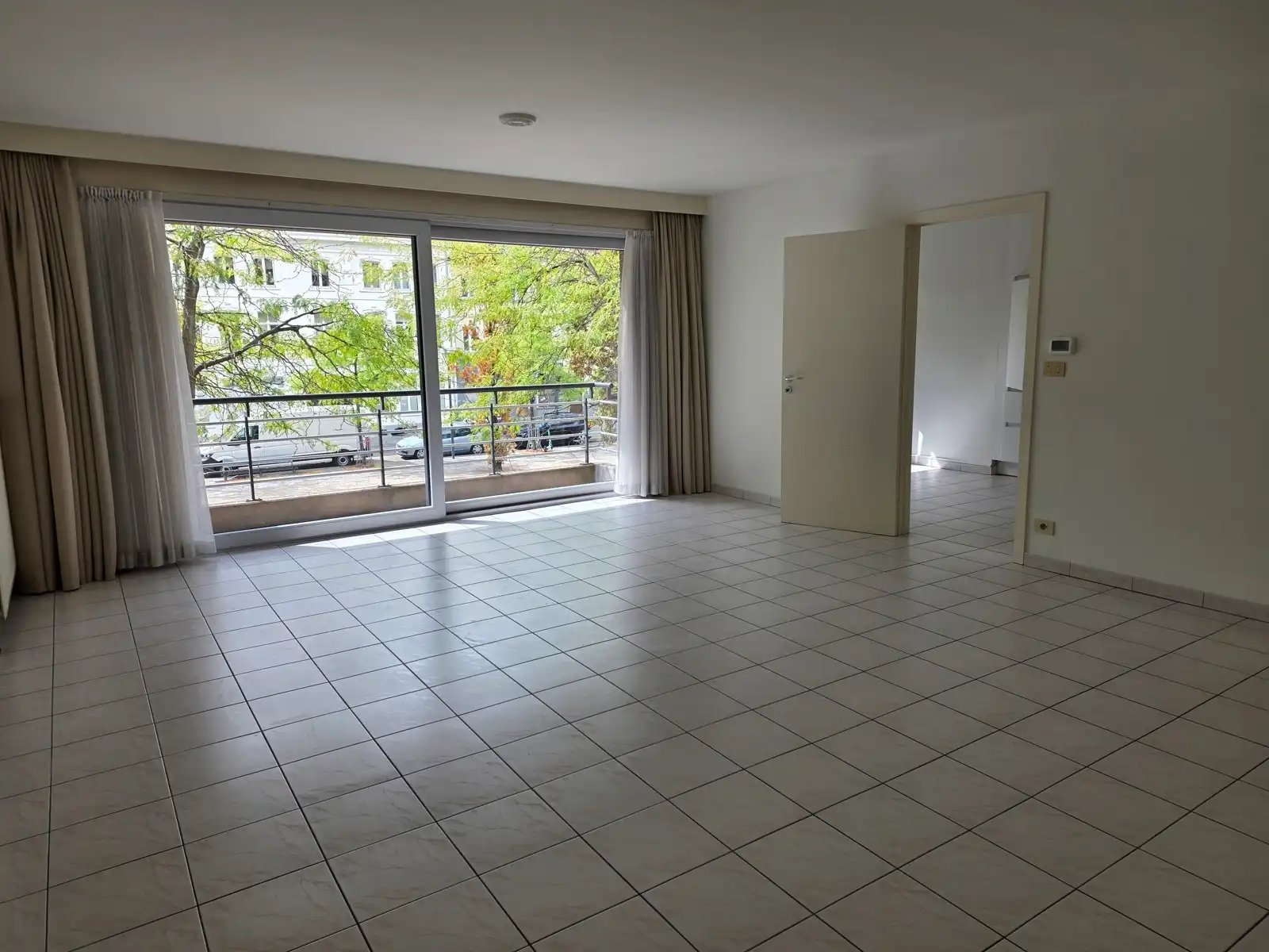 Instapklaar appartement met dubbele garage op de Veemarkt!!! foto 2