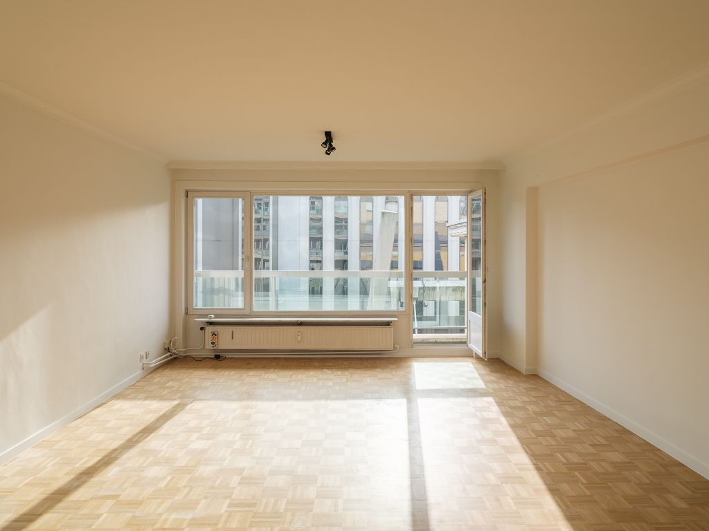 Lichtrijk 3-slaapkamer appartement met zicht op de Ketelvest foto {{pictureIndex}}