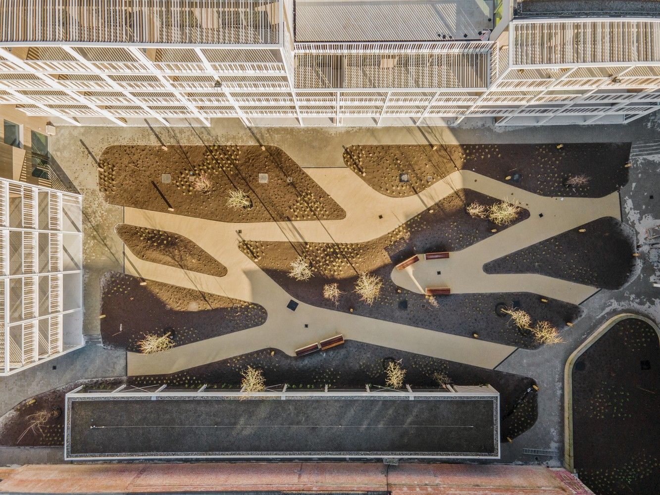 Stijlvol appartement met ruim overdekt terras in De Lesselier foto 8