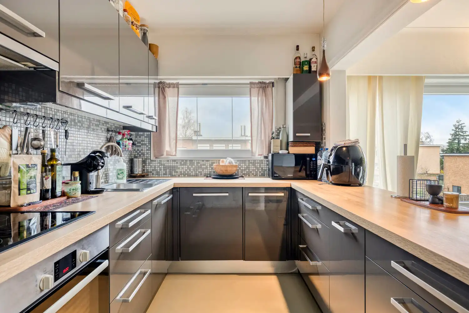 Vlakbij het Boekenberg Park gelegen appartement op de 2de verdieping met 2 slks, terras en garagebox! foto 18