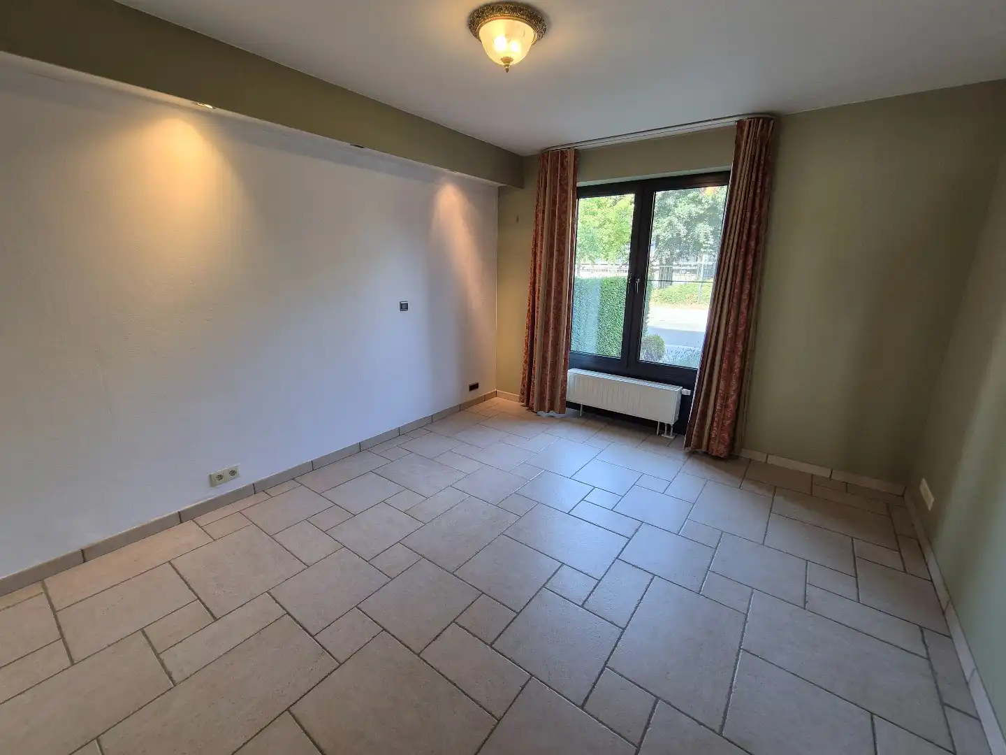 Ruim gelijkvloers appartement met tuin in Hasselt foto 10