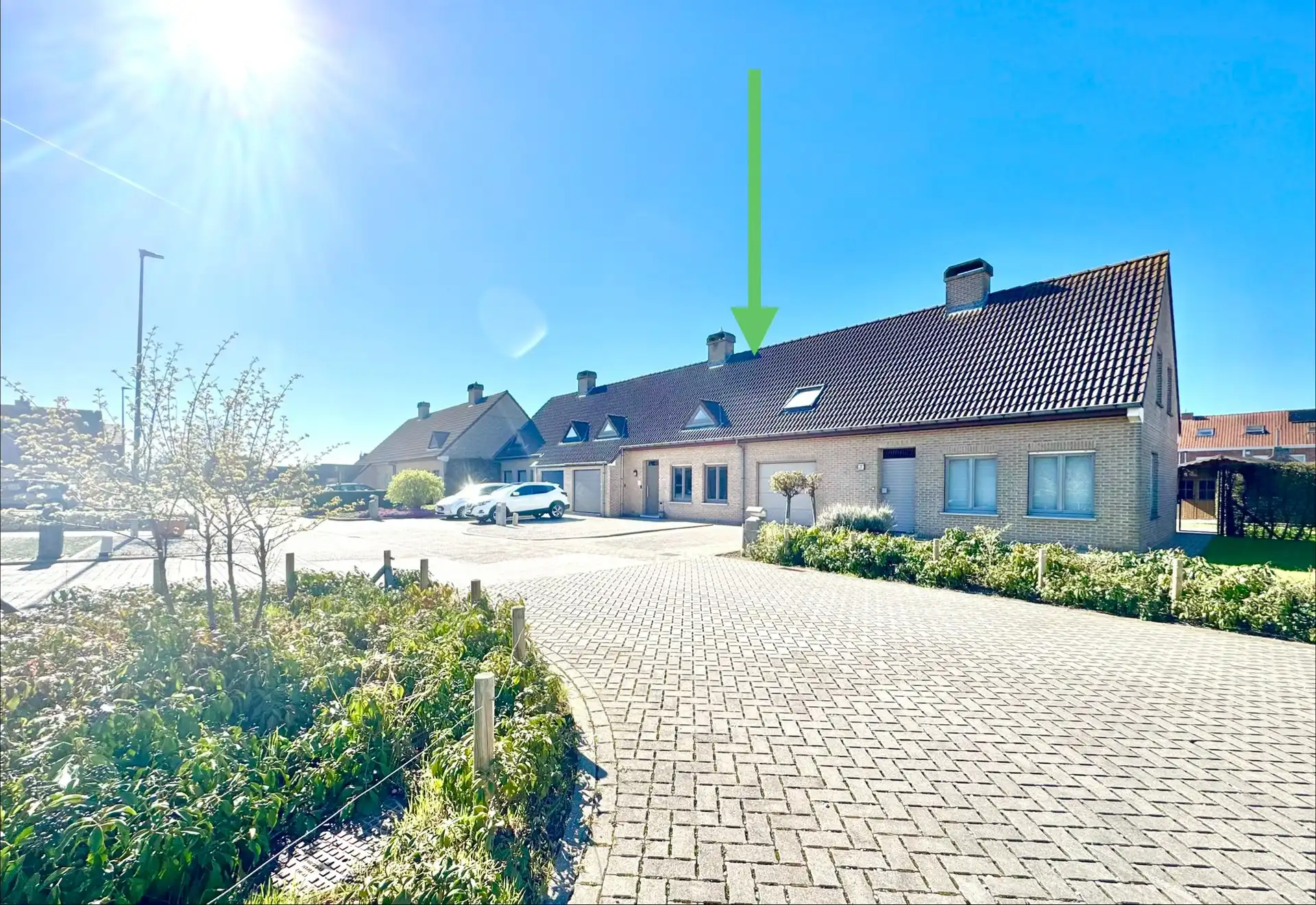 WONING | 3 KAMERS | TUIN | GARAGE | 314 M² foto {{pictureIndex}}