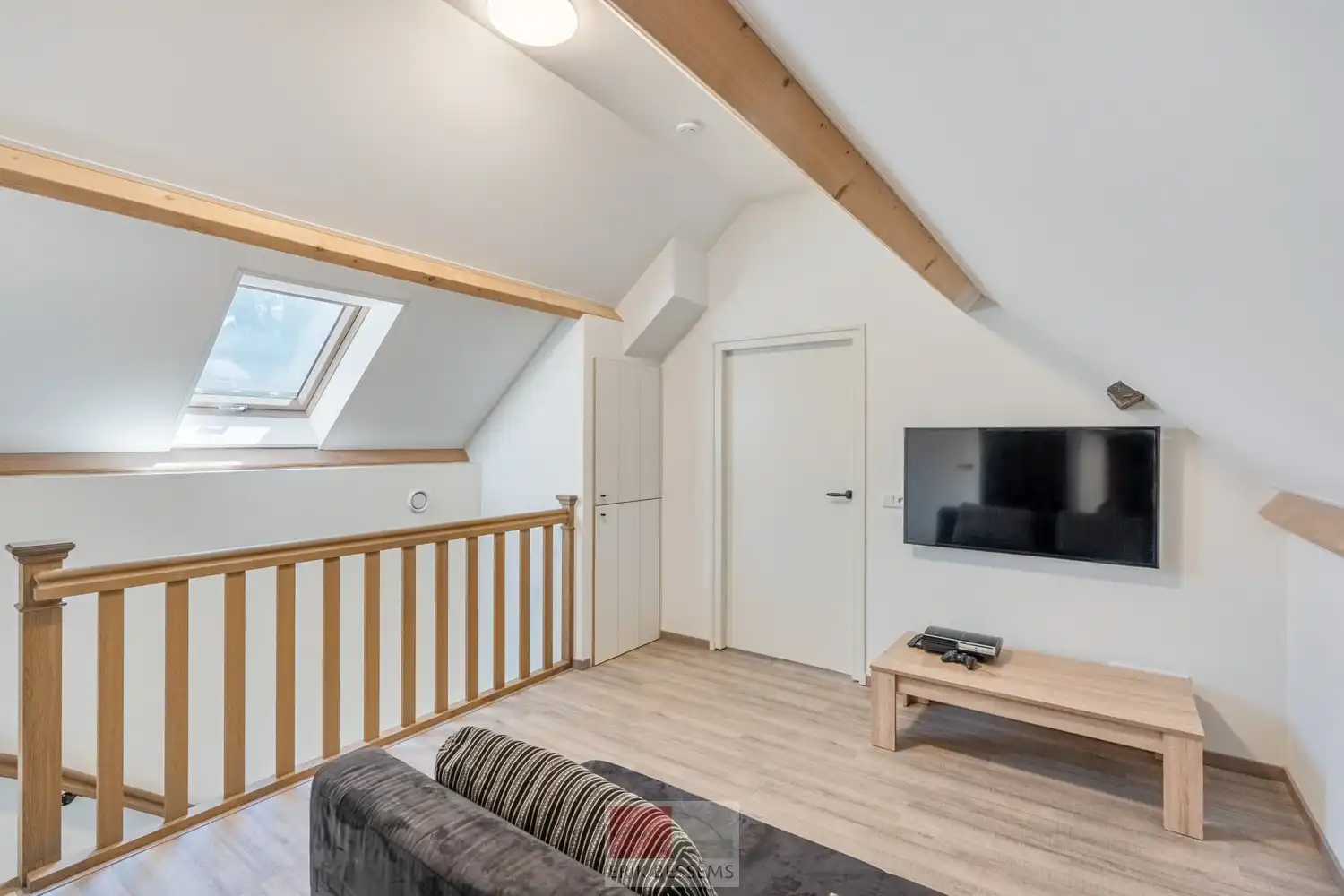 Gerenoveerde 18e-eeuwse langgevelhoeve in Kinrooi foto 34
