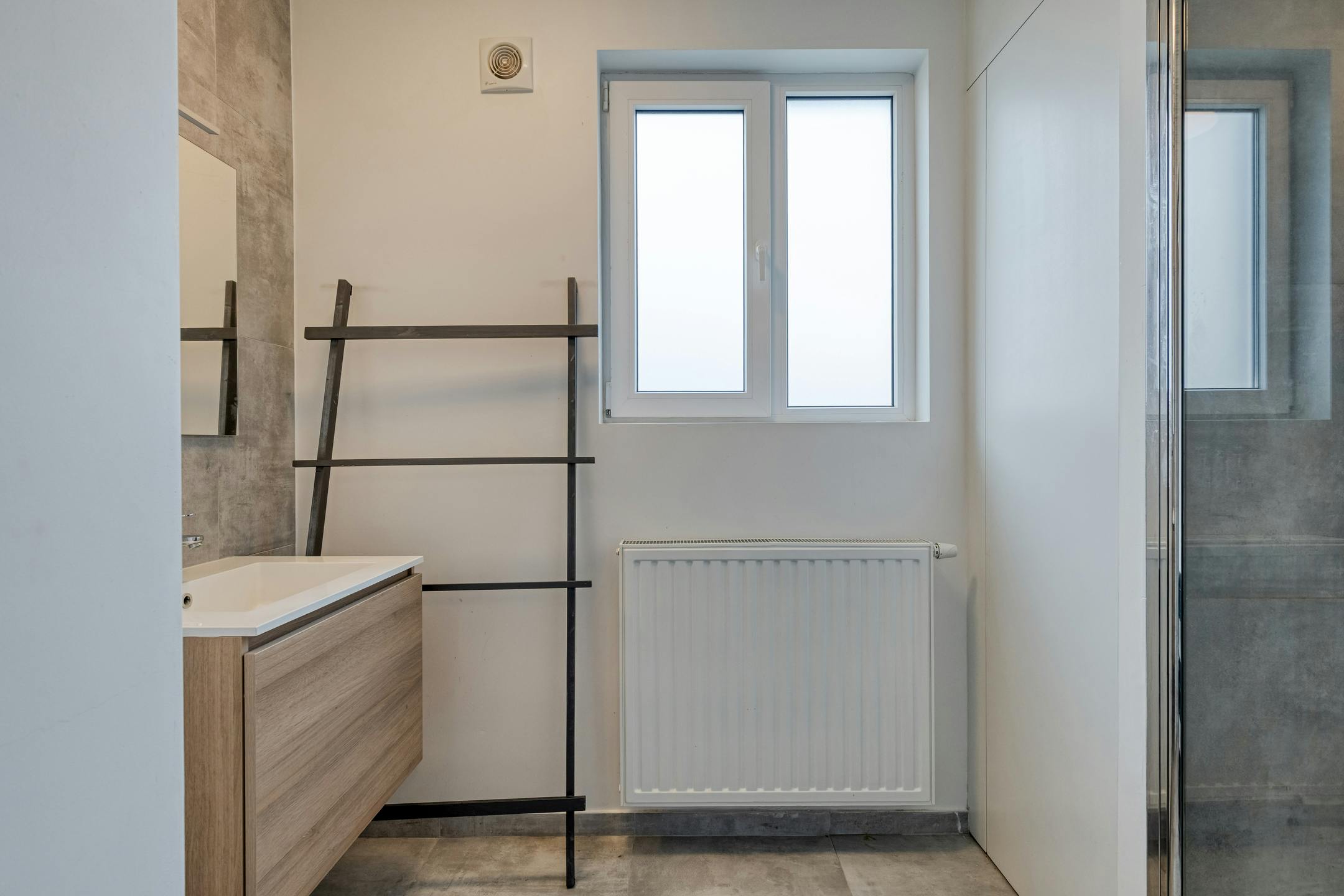 Instapklaar, gezellig appartement met veel lichtinval foto 12