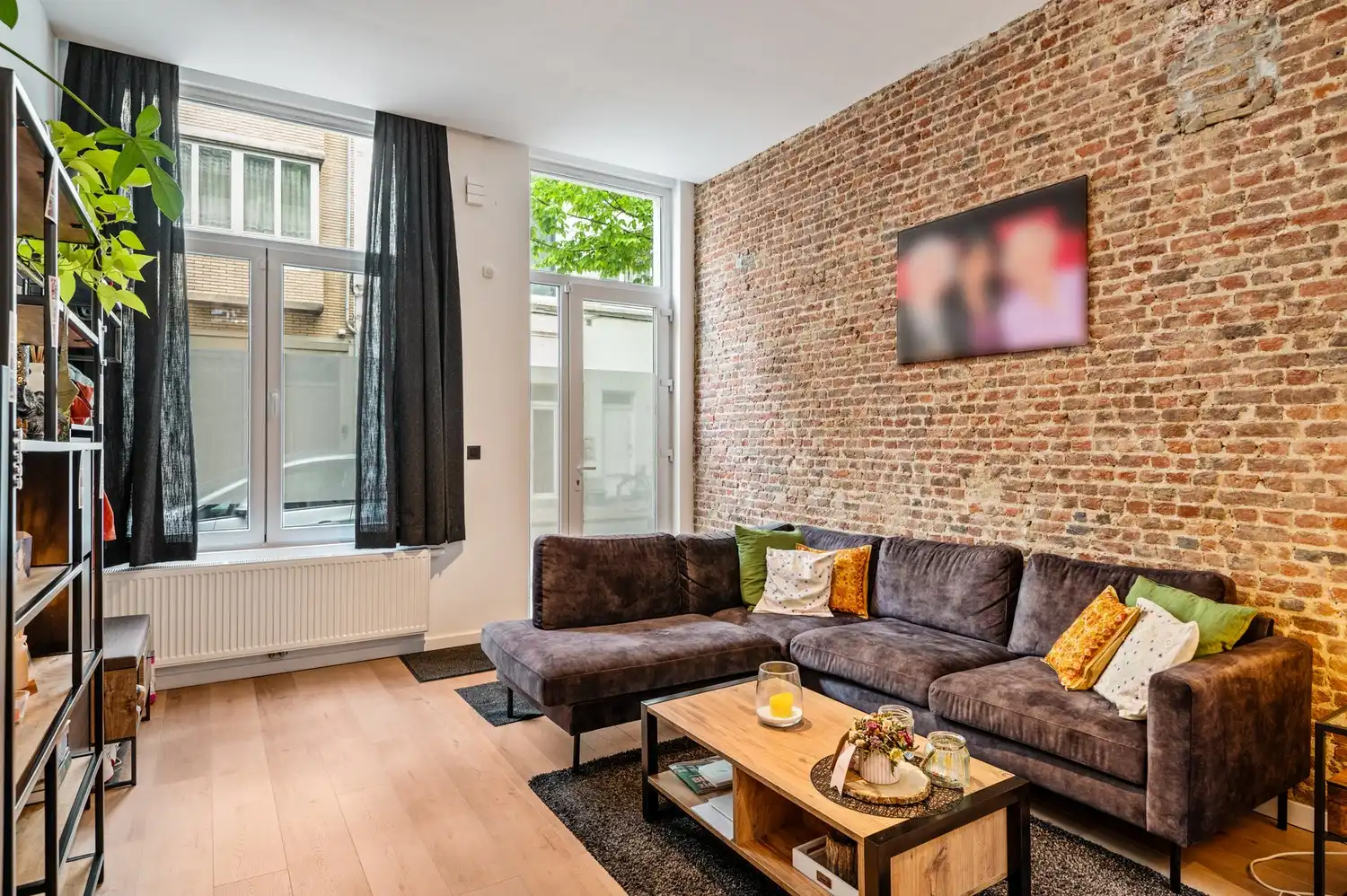 Gezellige, instapklare woning met 3 slaapkamers en terras. foto 2