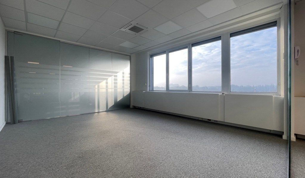 Kantoren te huur in Quinten Building in Berchem foto 9