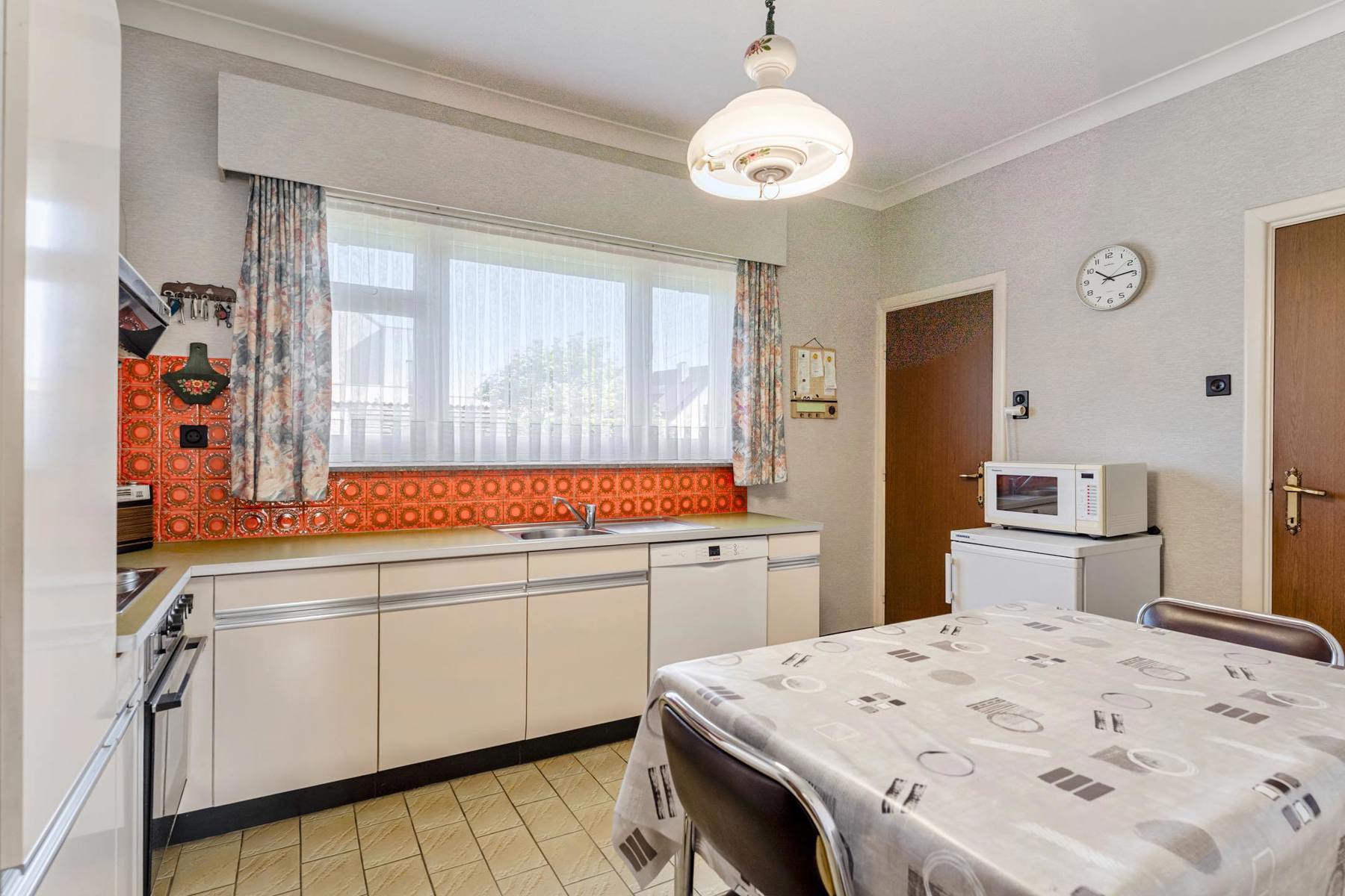 Charmante woning met vergezicht in Pelt foto 11