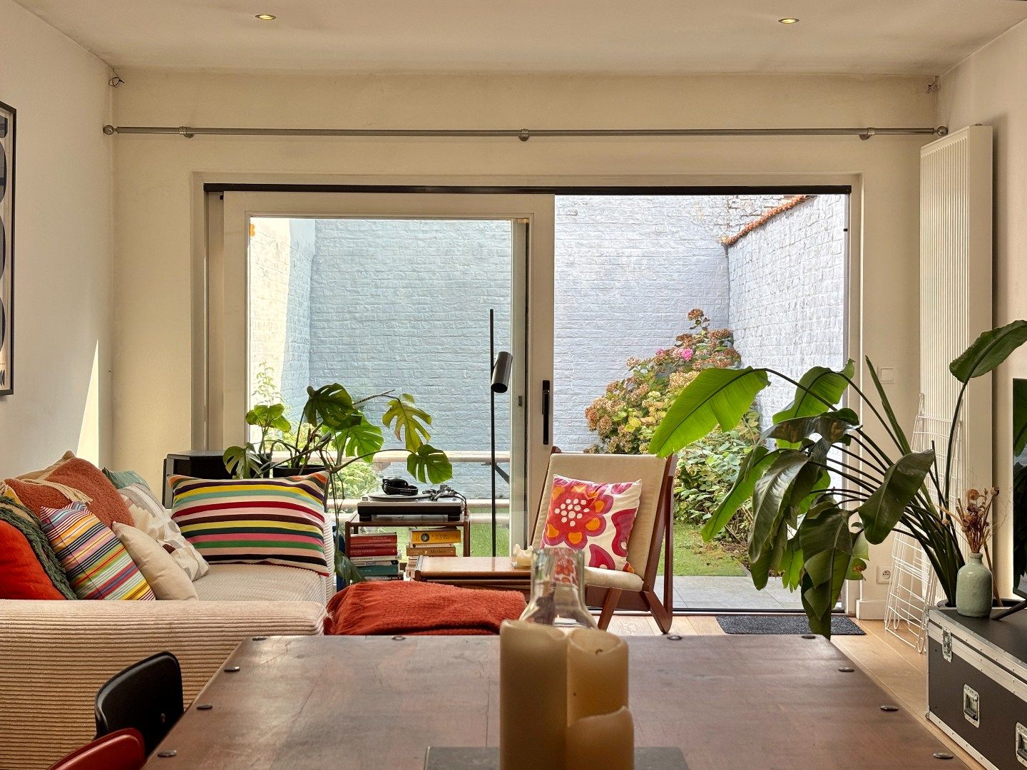 Gezellige rijwoning met stadstuin vlakbij de Visserij foto 3