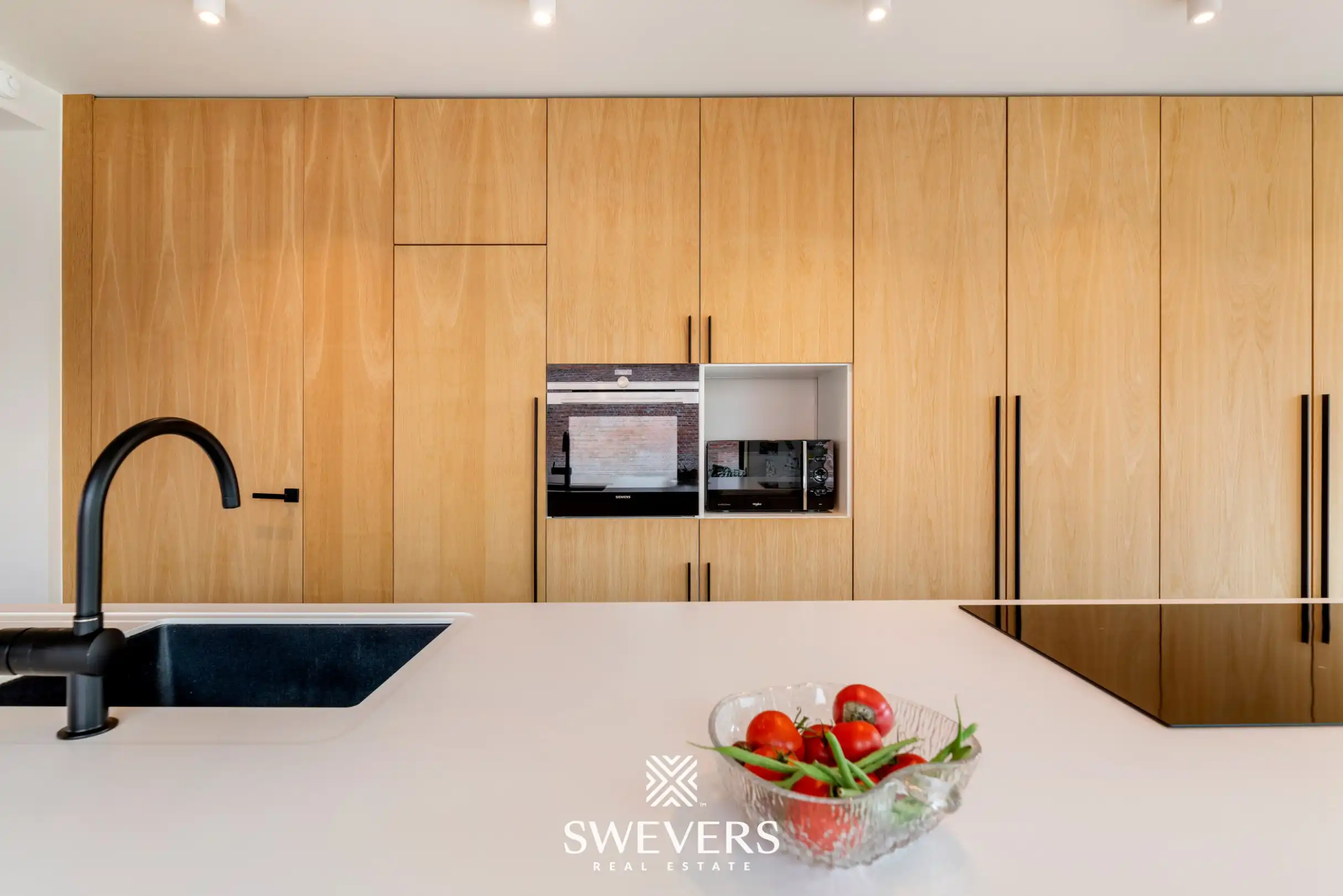 Ruime gerenoveerde woning op topligging foto 9