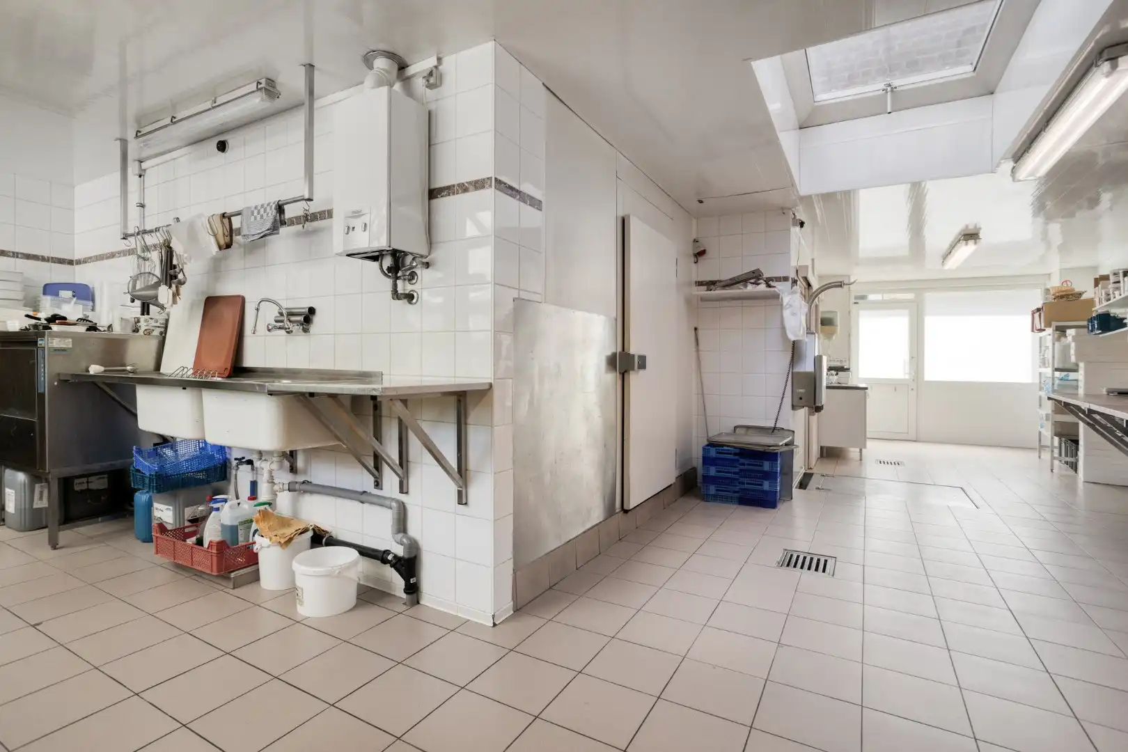 Unieke handelswoning met instapklare woonst en gevestigde handelszaak foto 8