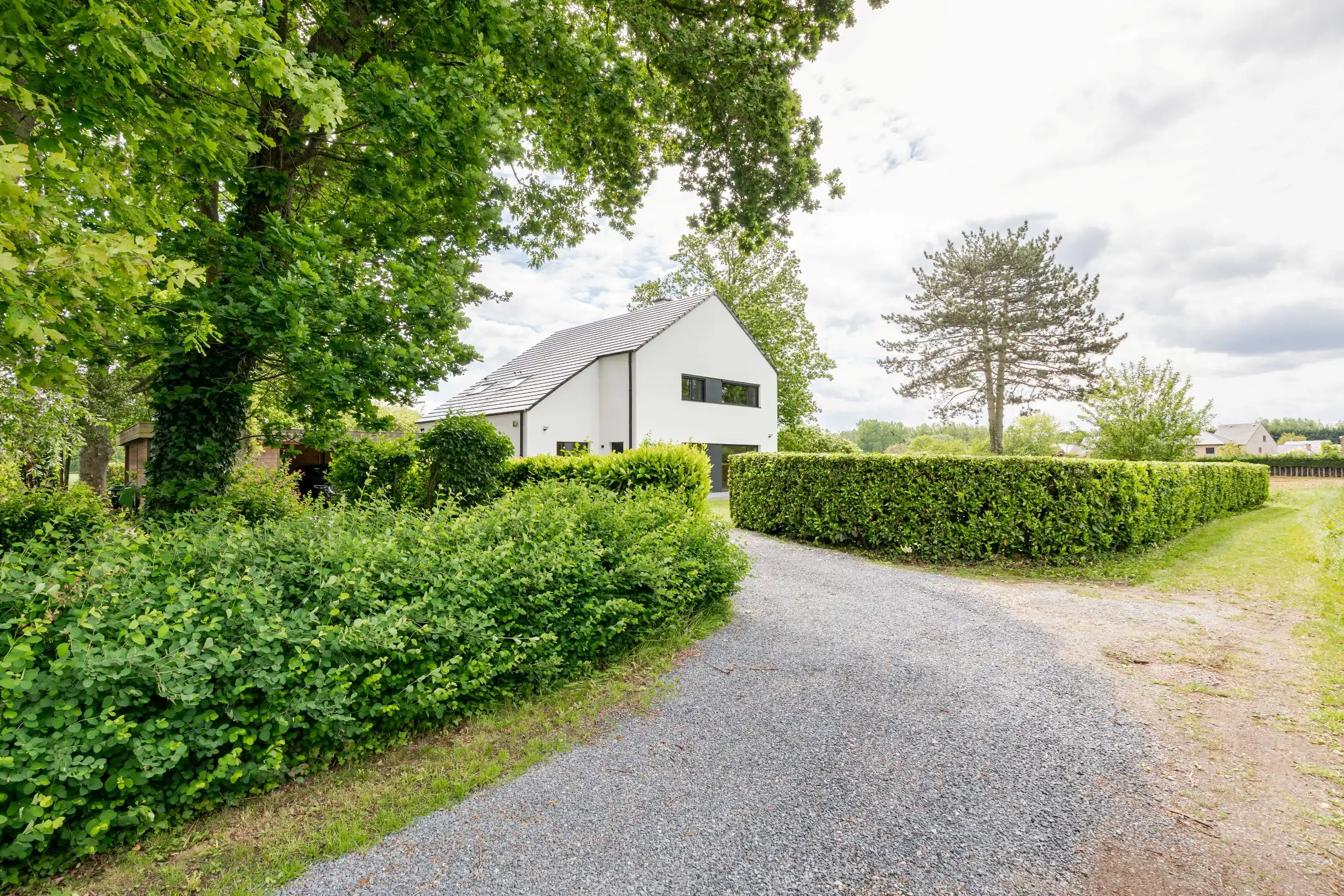 Totaal gerenoveerde villa met open vergezicht in Erps-Kwerps foto 2
