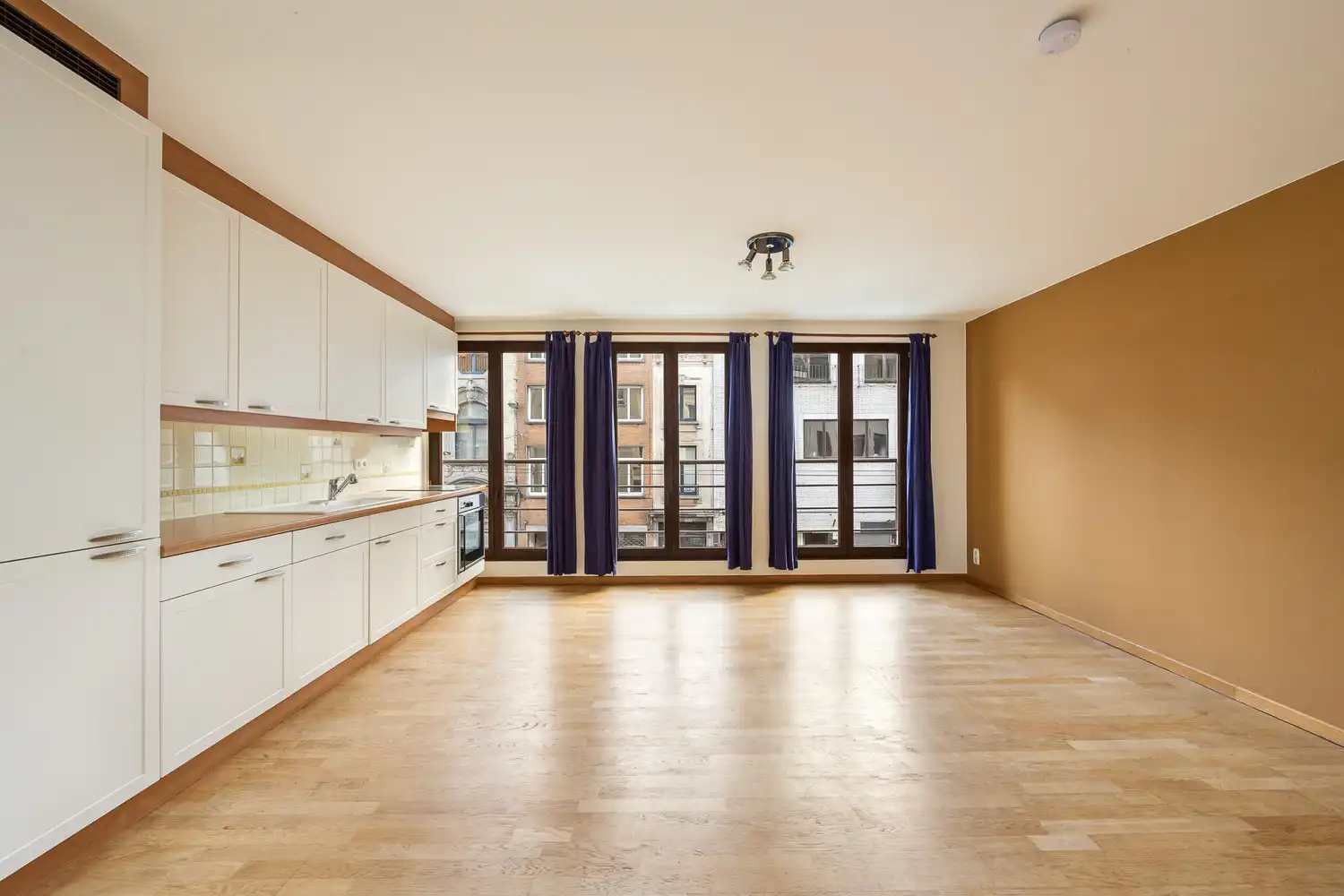 Veelzijdig opbrengsteigendom met aparte woongelegeheid en buitenruimte op A-locatie te Antwerpen met 2 aparte ingangen! foto 13