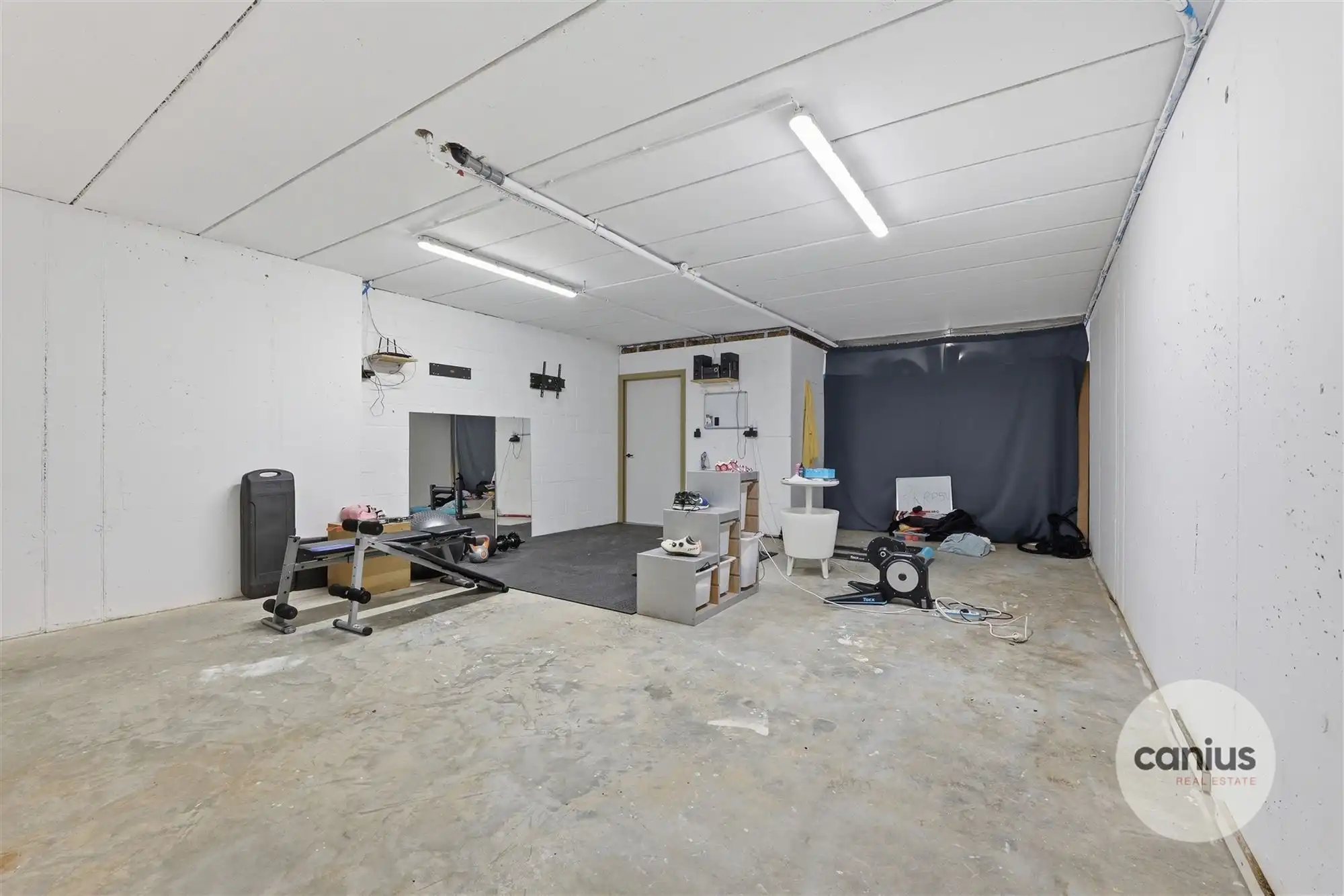 UITZONDERLIJKE WONING MET ZWEMBAD – MOGELIJKHEID ZELFSTANDIG BEROEP foto 25