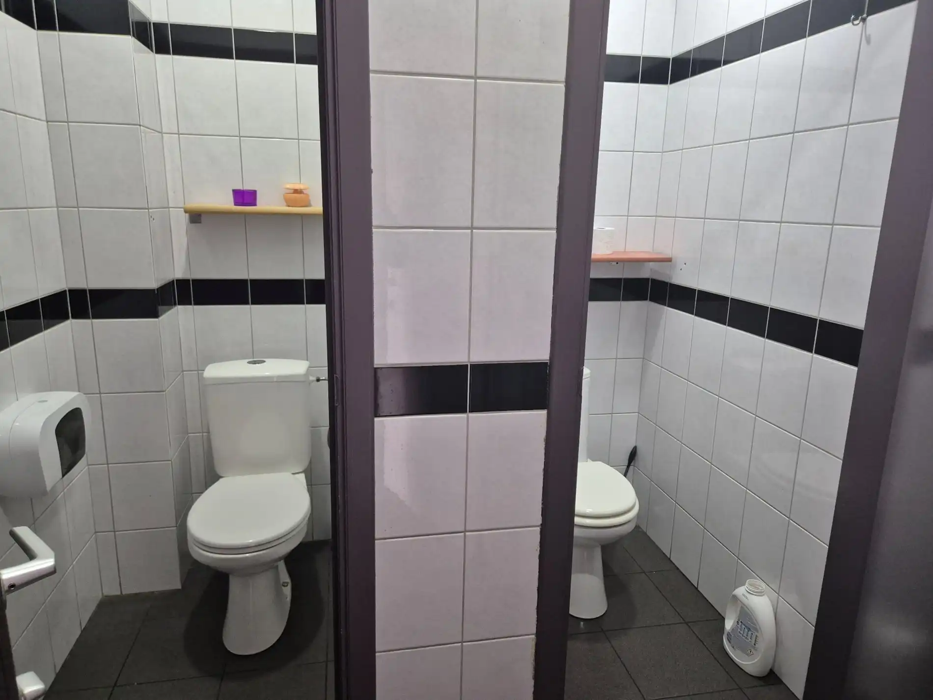 Handelspand met duplex appartement in het hart van Maasmechelen foto 6