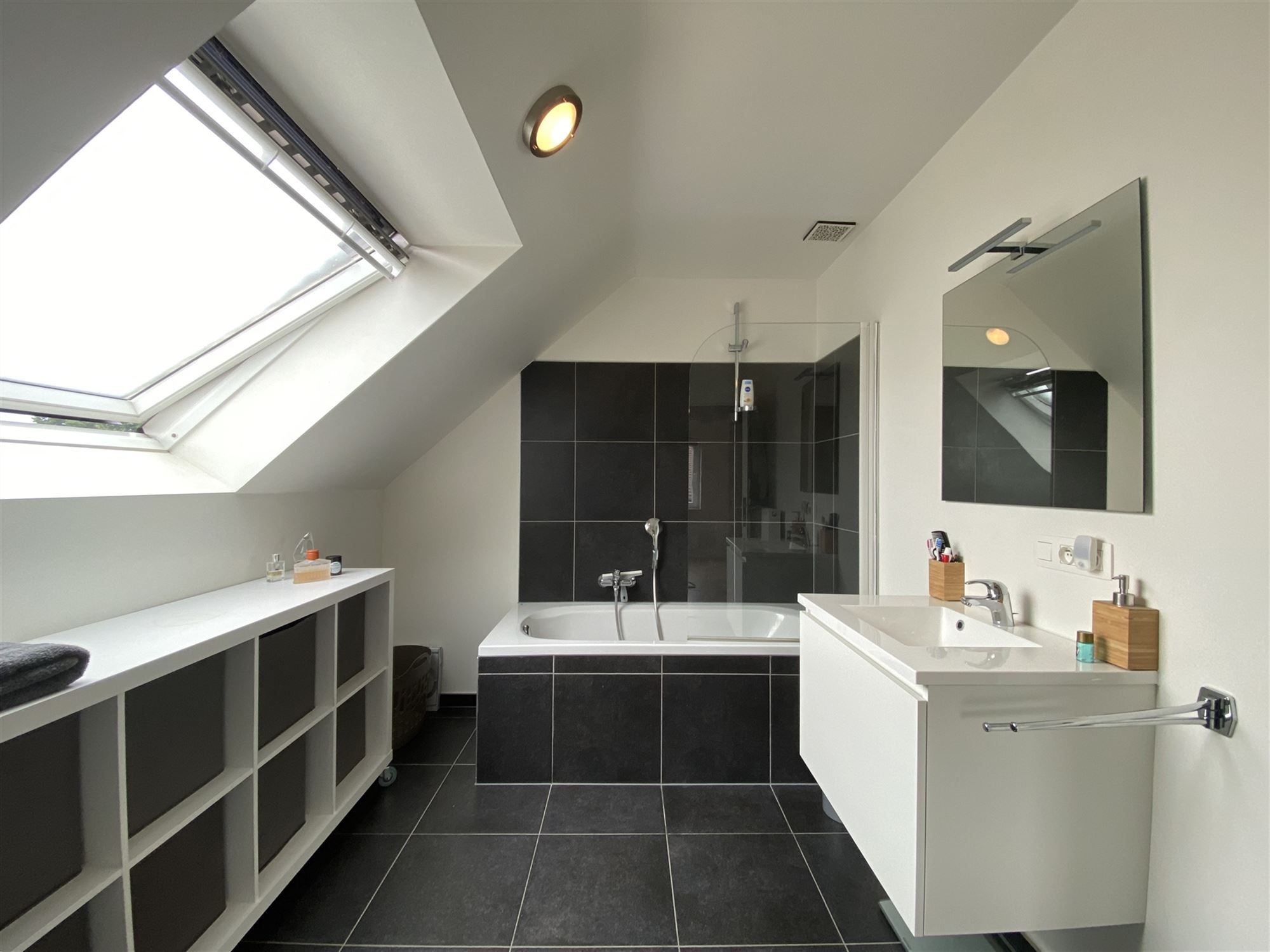 Woning met 3 slaapkamers en garage te Evergem  foto 7