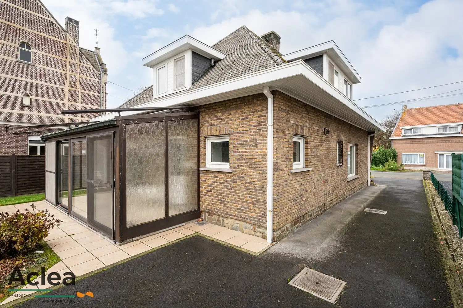 Karaktervolle vrijstaande woning op een goede locatie in Kaprijke foto 41