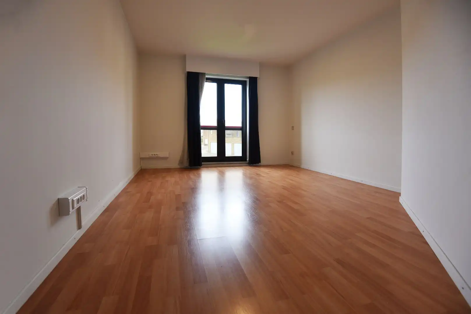 Ruim appartement met 2 slpks en ondergrondse autostaanplaats foto 6