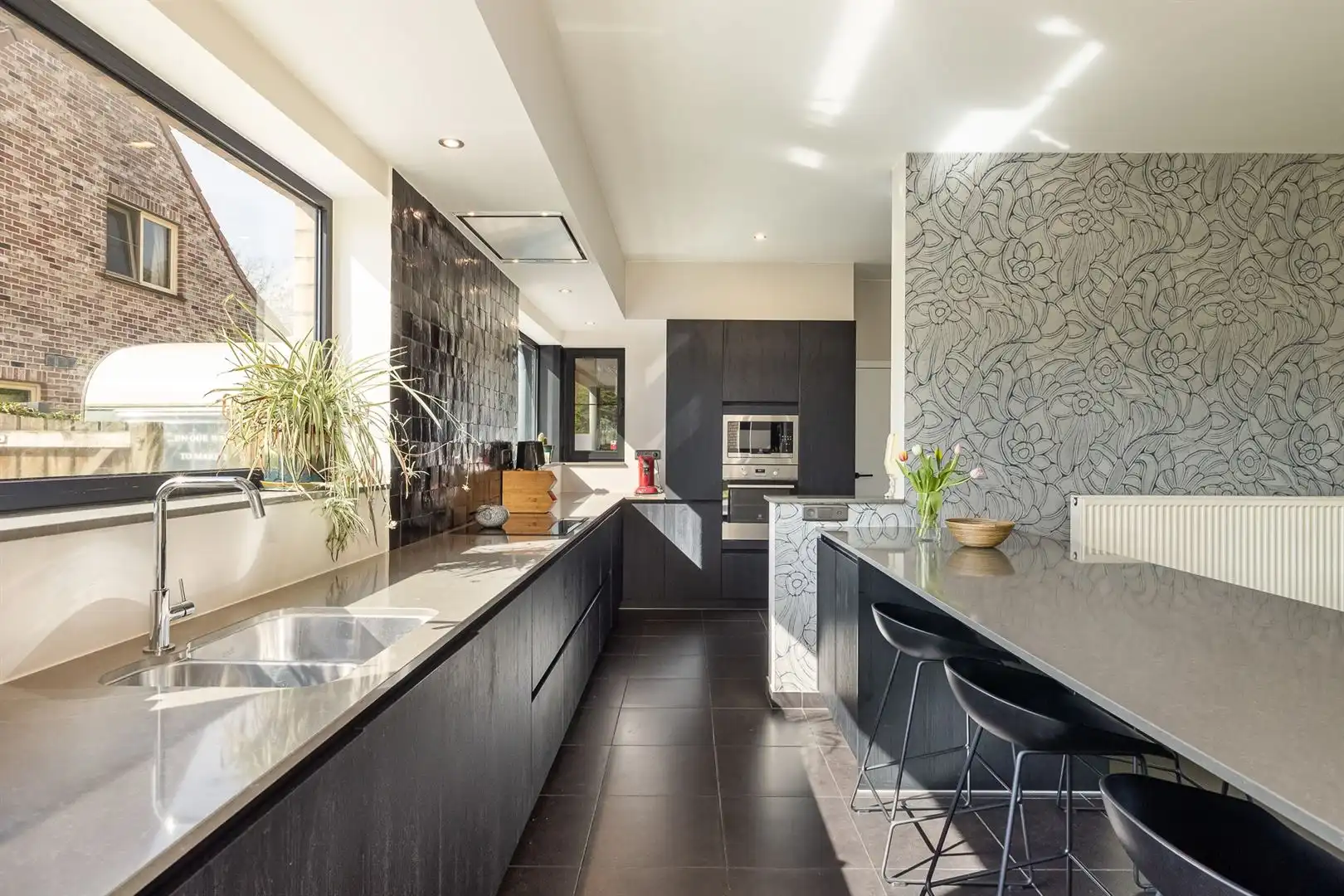     Stijlvol wonen met veel ruimte en licht op toplocatie foto 13