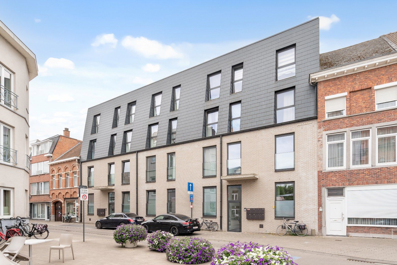 Energiezuinig nieuwbouwappartement met twee slaapkamers in Lokeren foto {{pictureIndex}}