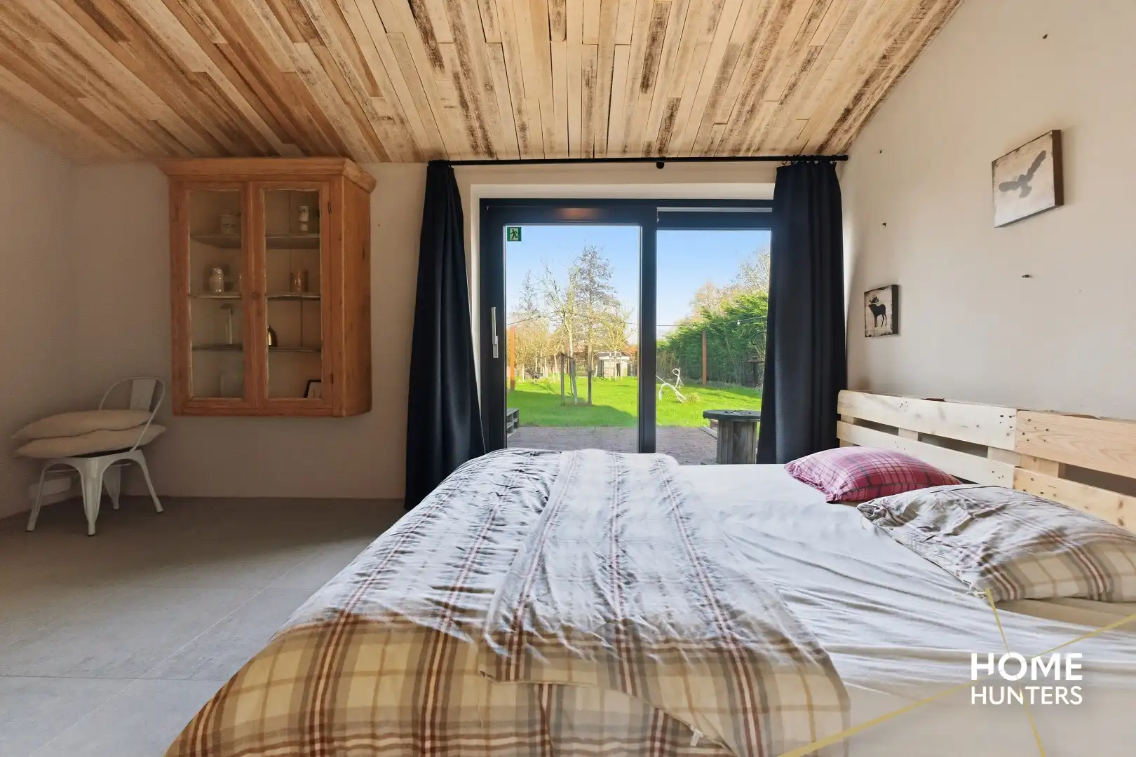 Unieke woning op ruim perceel met 6 slaapkamers in hartje Zarren! foto 20