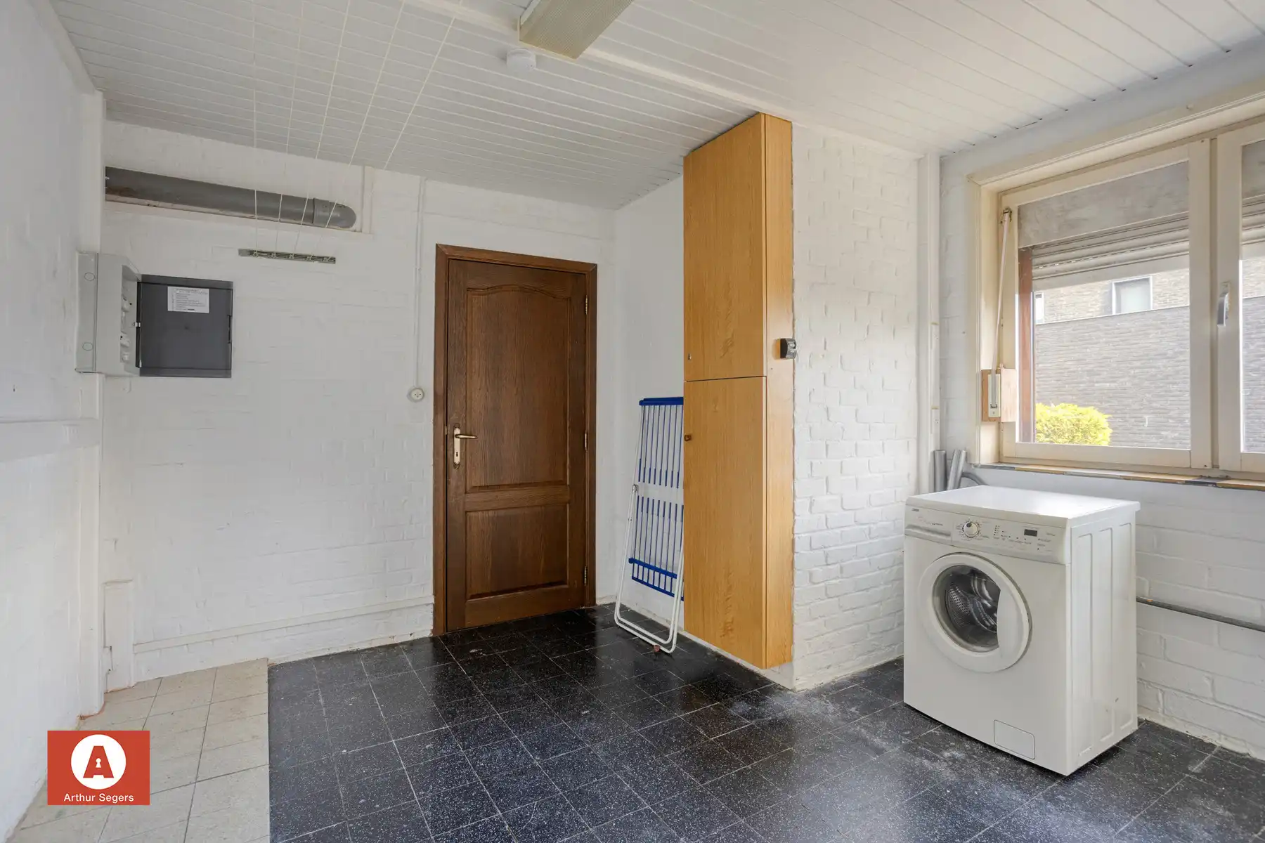 Halfopen bebouwing op zeer centrale ligging foto 11