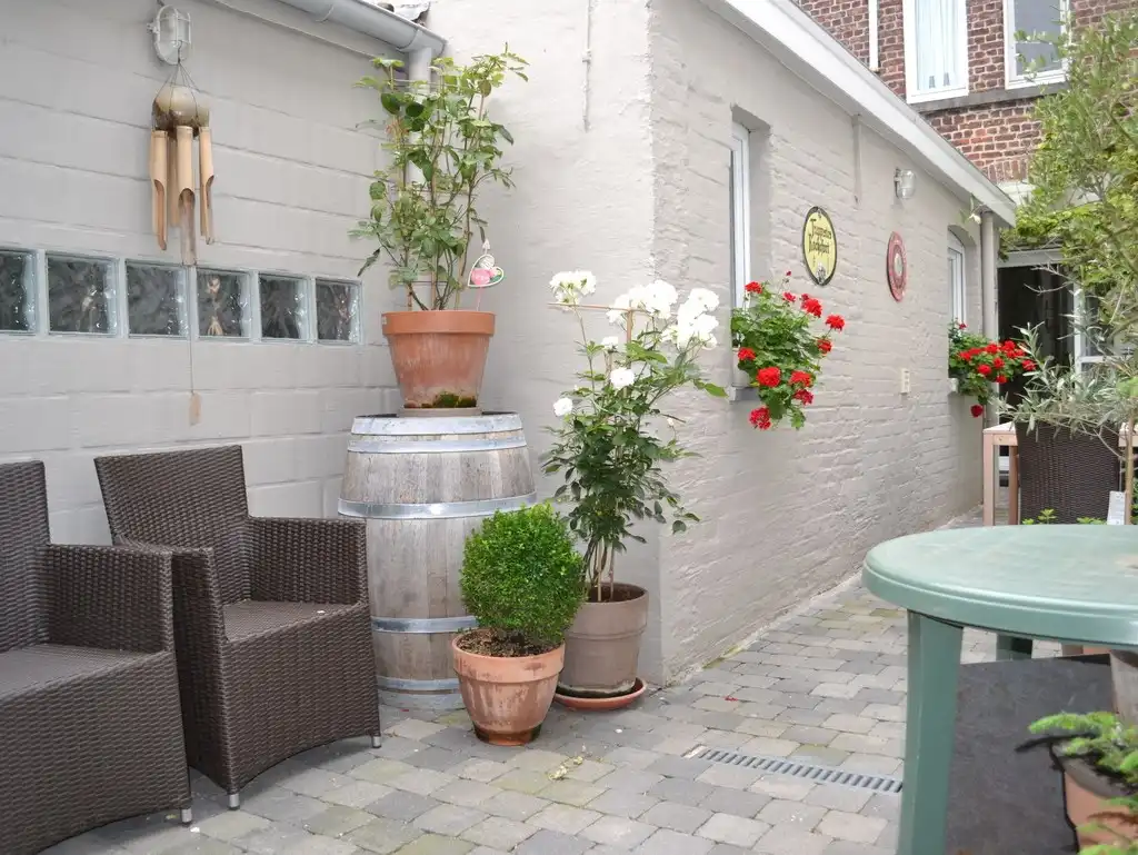 Volledig vernieuwde instapklare rijwoning foto 16