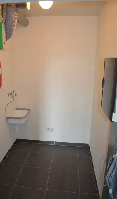 Appartement met twee slaapkamers, autostaanplaats en kelderberging in het centrum. foto 16