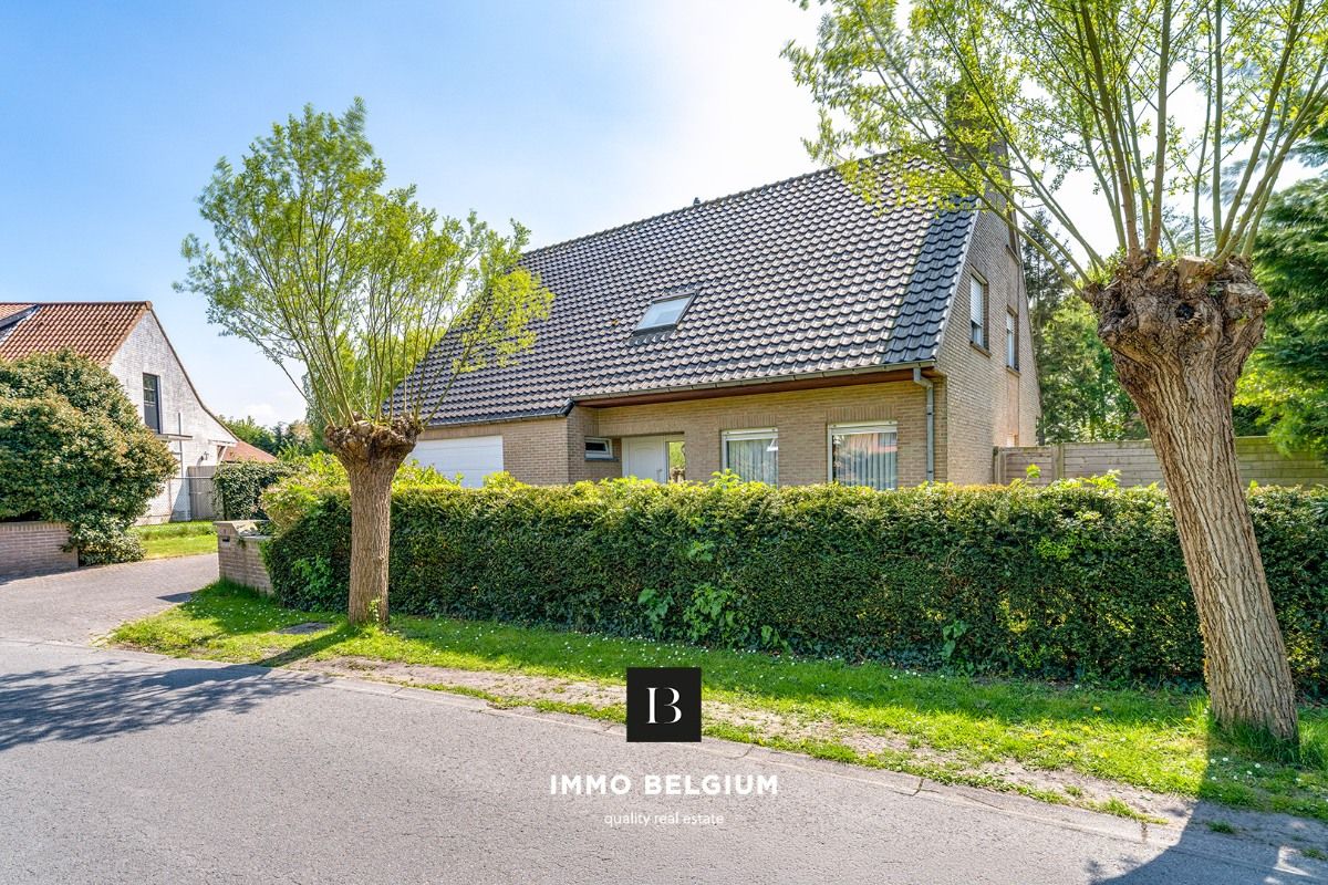Ruime villa met 5 slaapkamers in villawijk Noordhoek foto 3