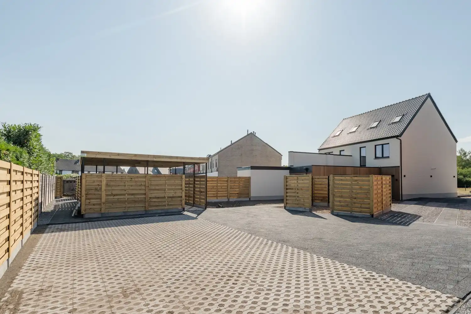 Ruime halfopen woning met 4 slaapkamers, ideaal gelegen aan de Steenweg op Kleine Brogel in Kaulille! foto 31