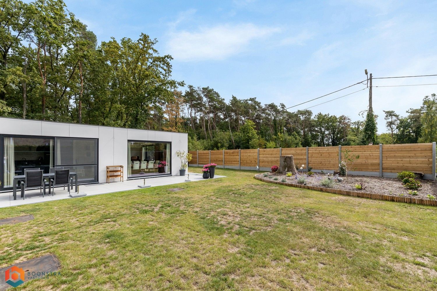 Energiezuinige laagbouw met 3 slpkrs en leuke tuin in Grasheide foto 9