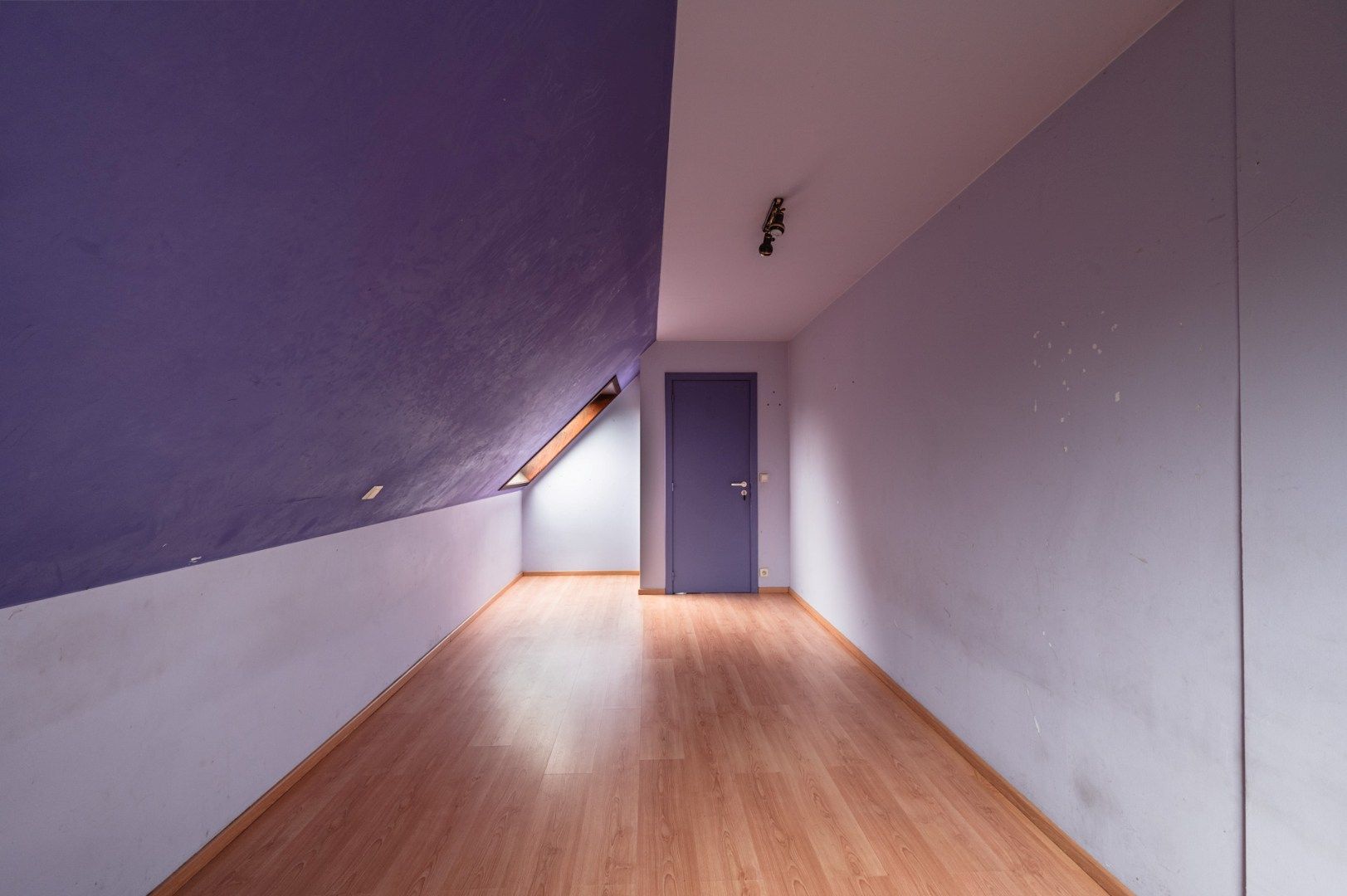 Open bebouwing op 950 m² met 4 kamers en garage foto 24