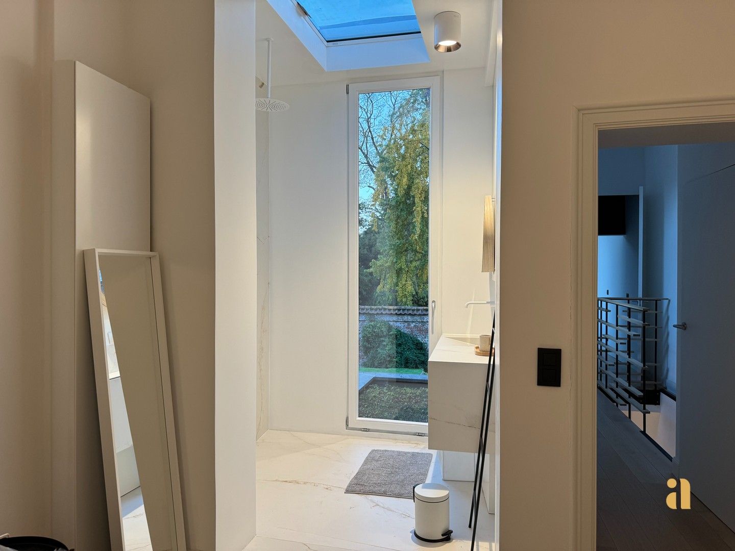 Historisch pareltje, mét comfort en privacy! foto 19