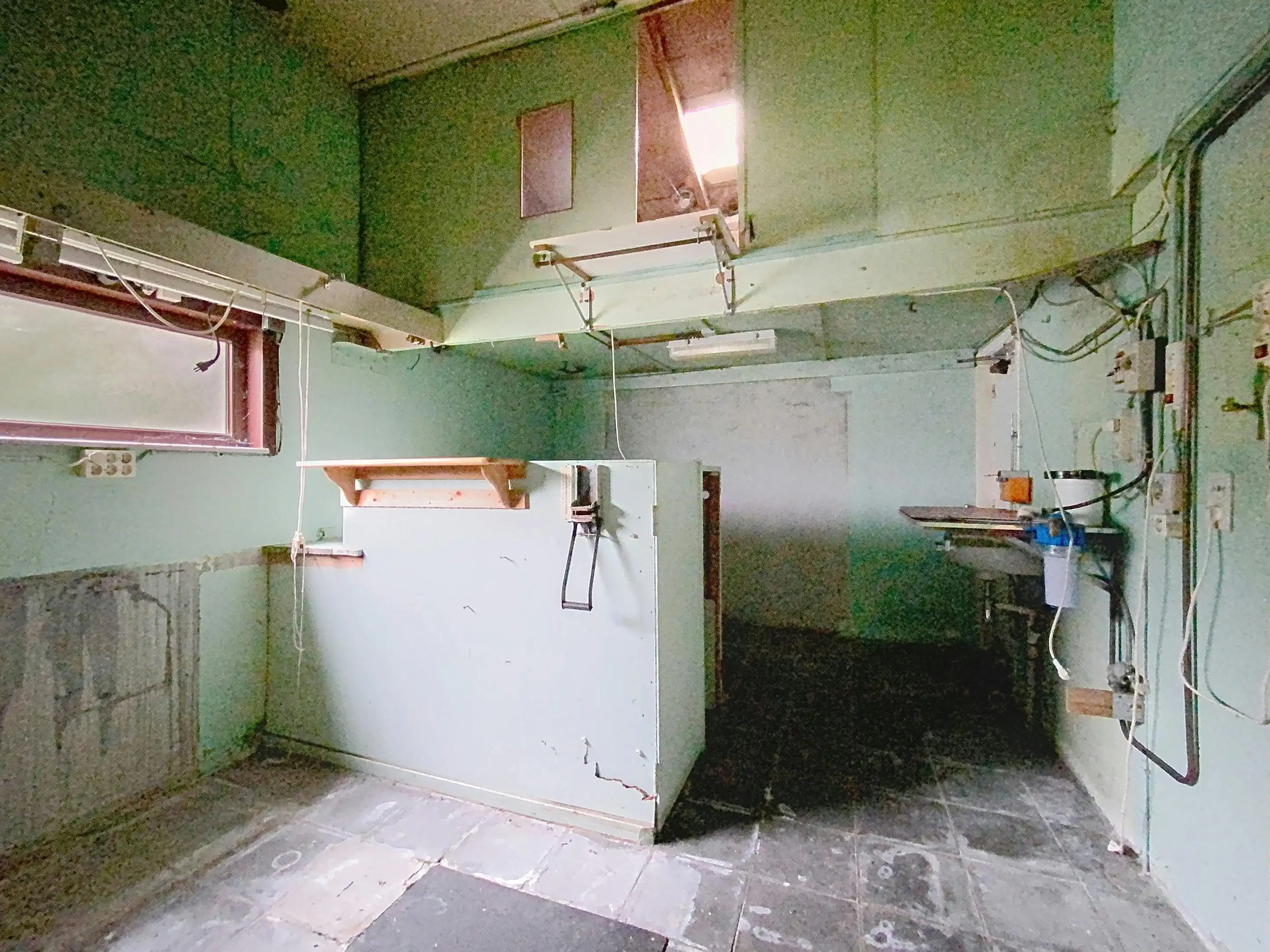 Te renoveren woning met 3 slaapkamers te koop in Heist foto 13