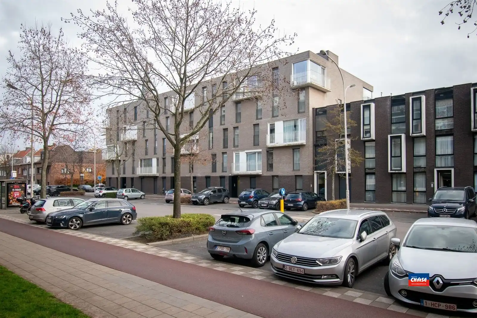 Instapklaar appartement met 2 slaapkamers en terras foto 2