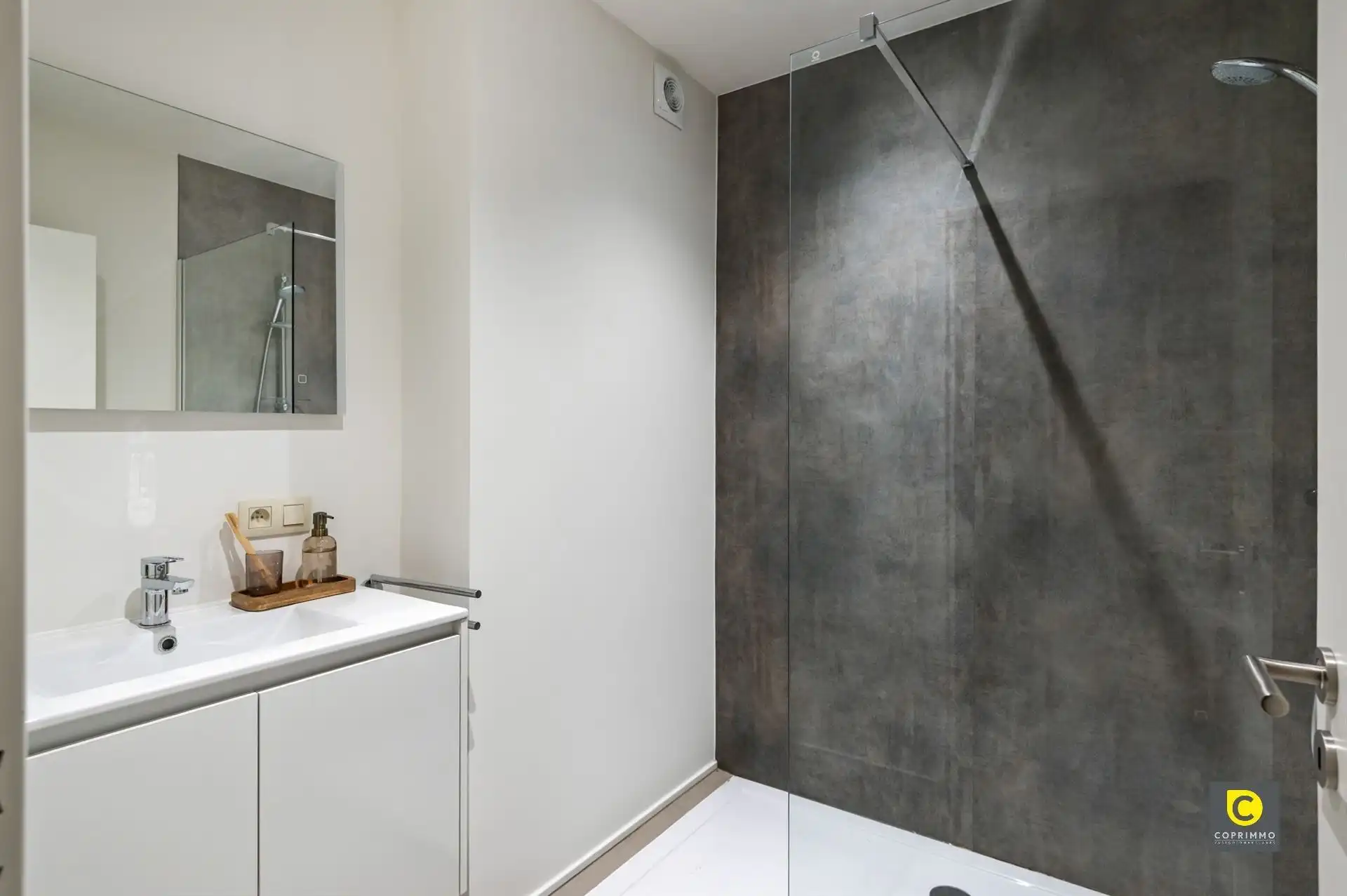 Instapklaar GLV 3 slpk app. met tuintje! foto 4