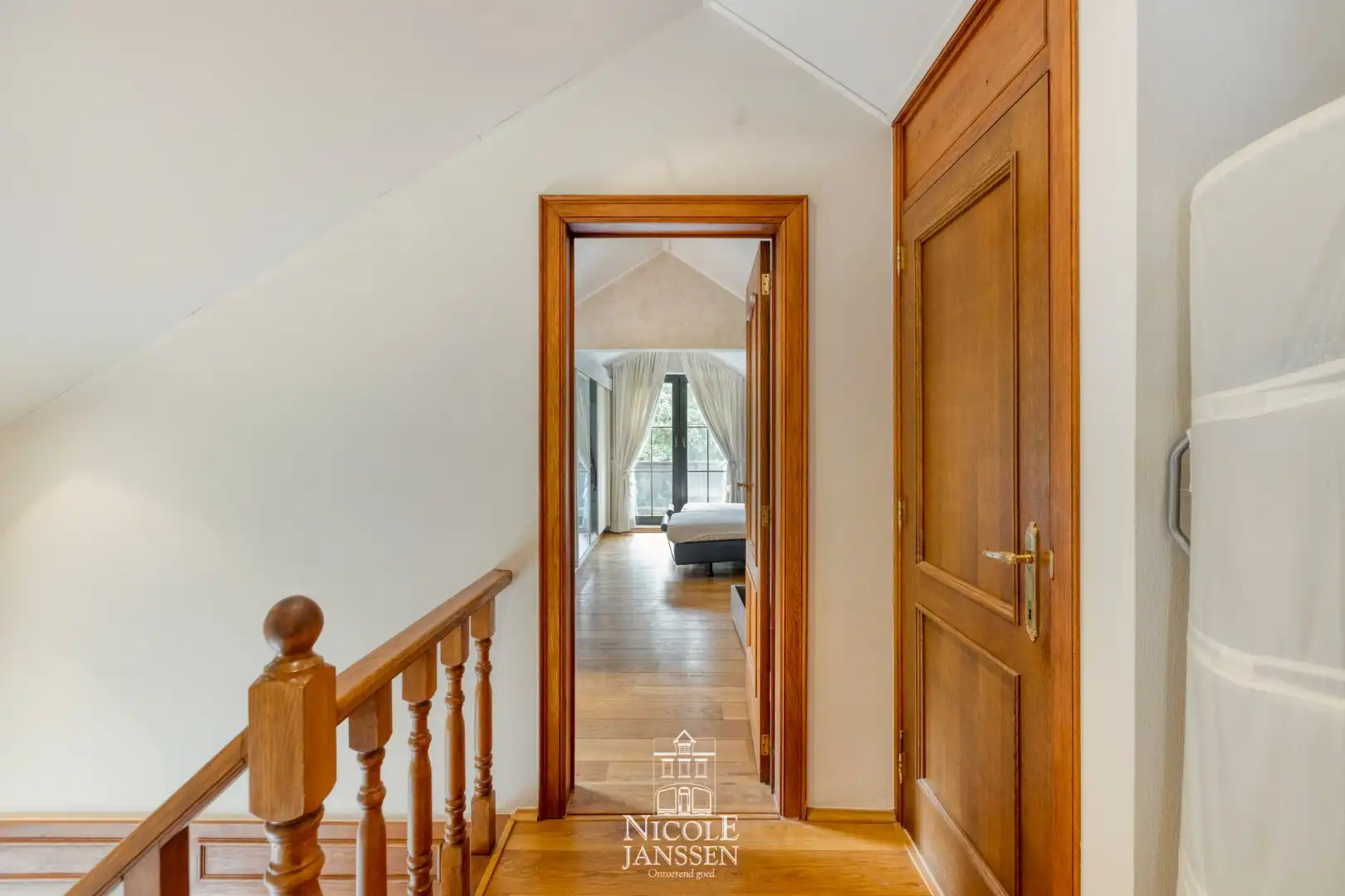 Vrijstaande villa foto 19