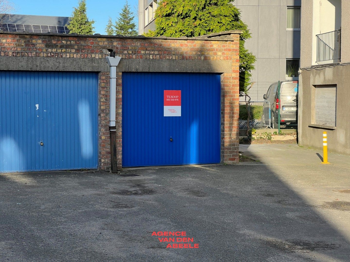 Ruime garagebox 6.75 X 2.85 nabij het station foto 2