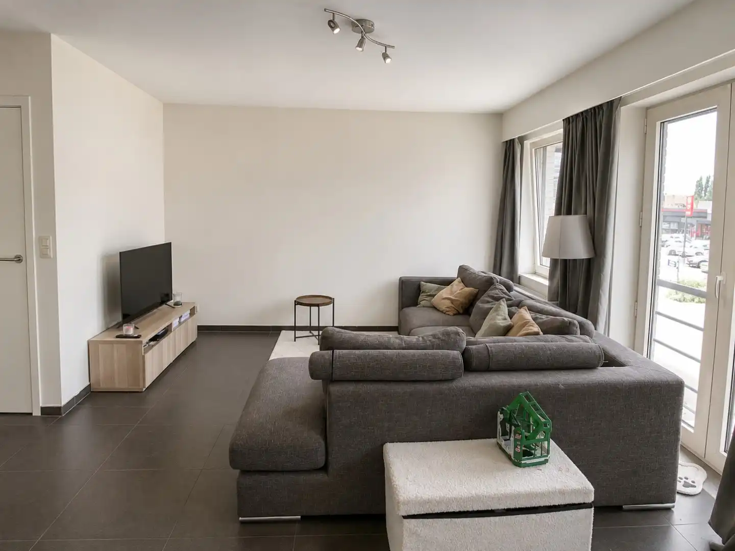 Duplex 3-slaapkamer appartement met garage foto 5