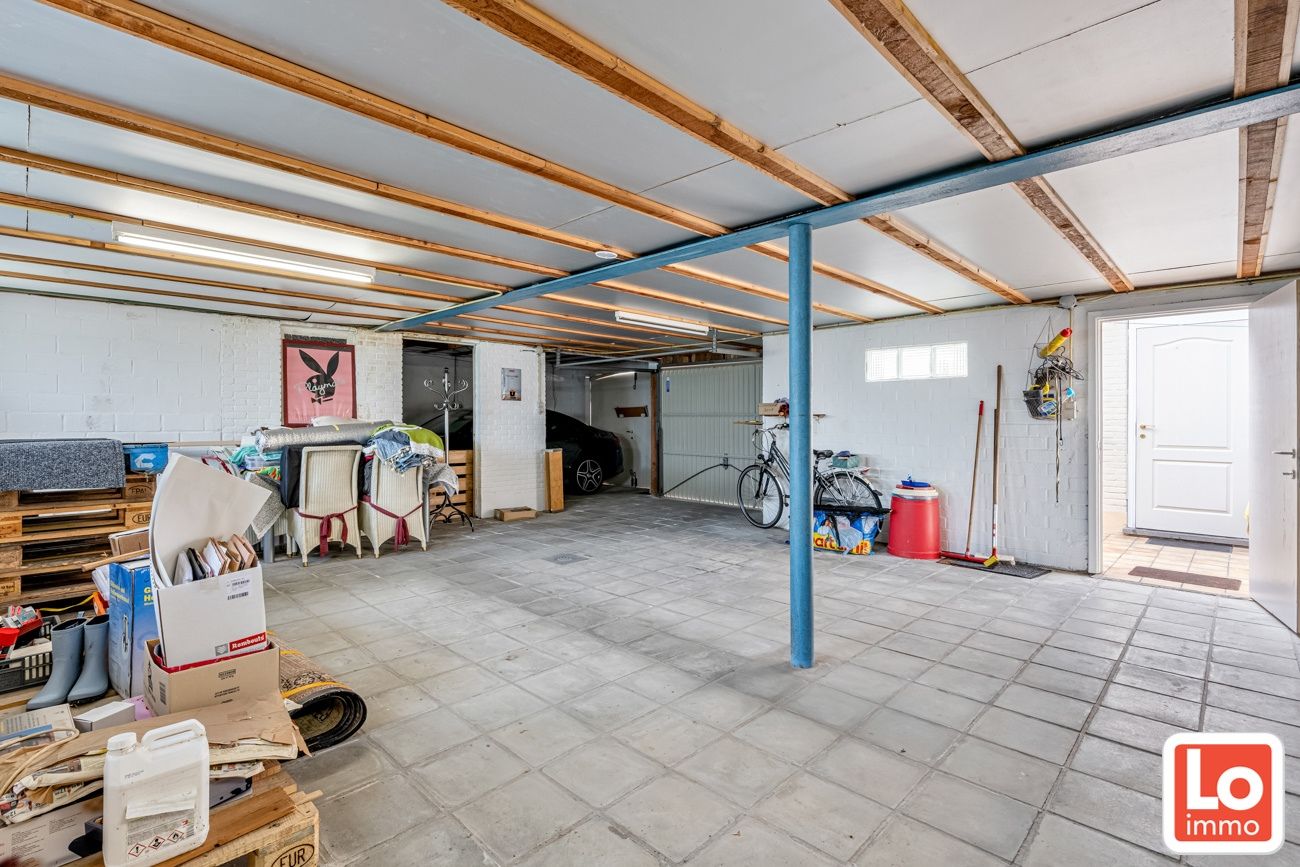 Woning met magazijn/garage (+/-100m²) op een topligging dicht bij centrum foto 8