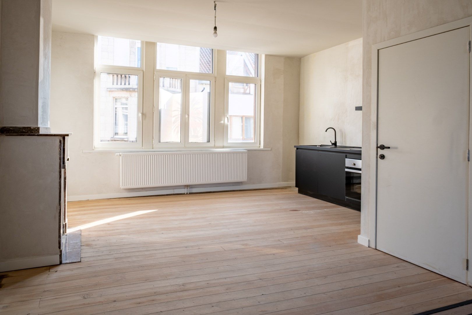 Charmant appartement in kleinschalig gebouw foto {{pictureIndex}}